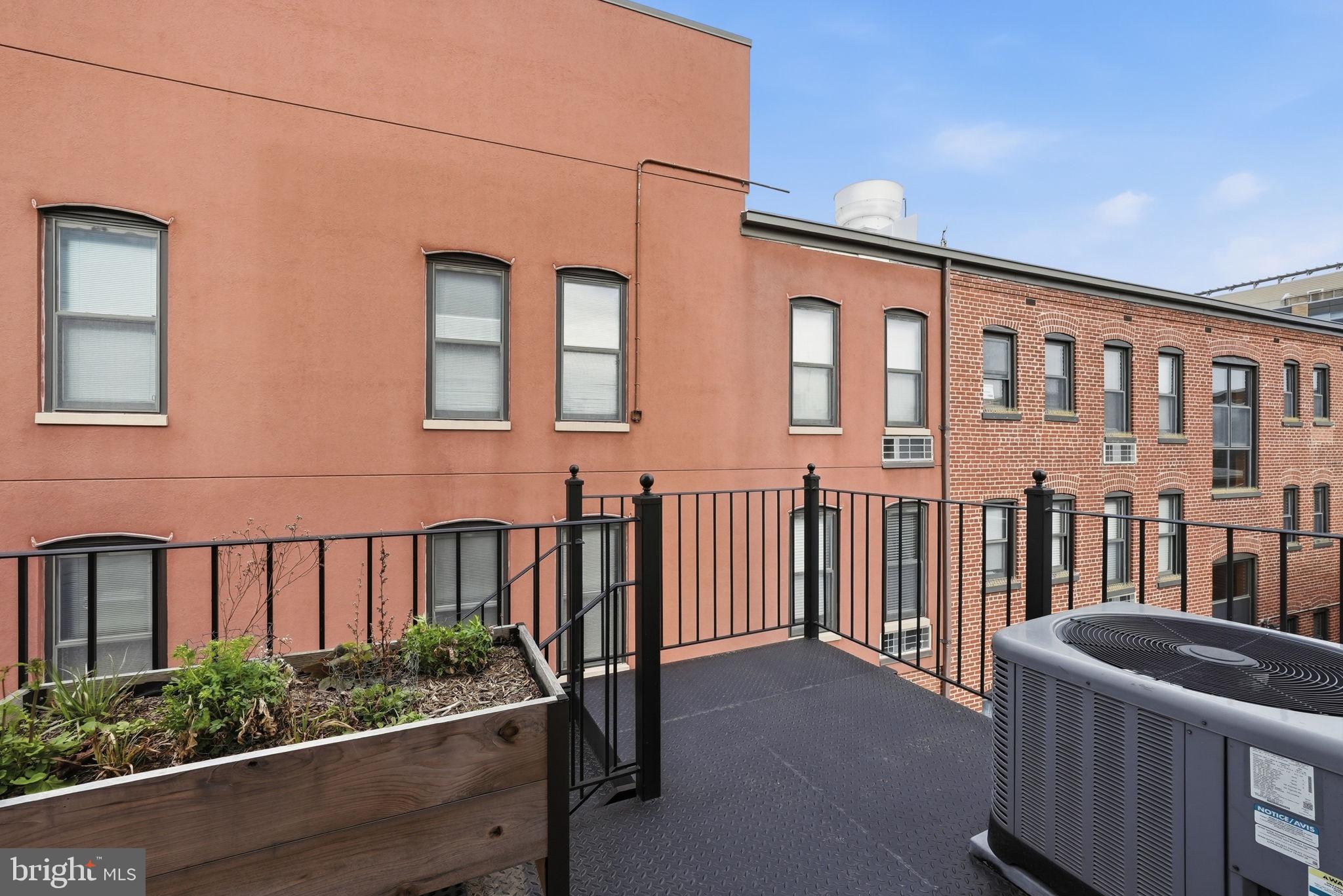 MOUNT PLEASANT - Residential