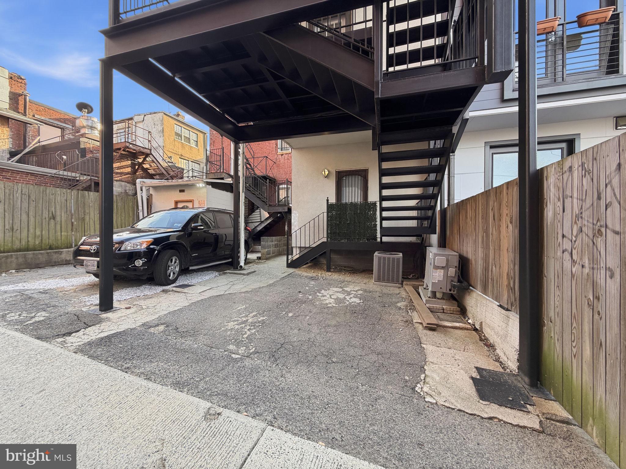 MOUNT PLEASANT - Residential