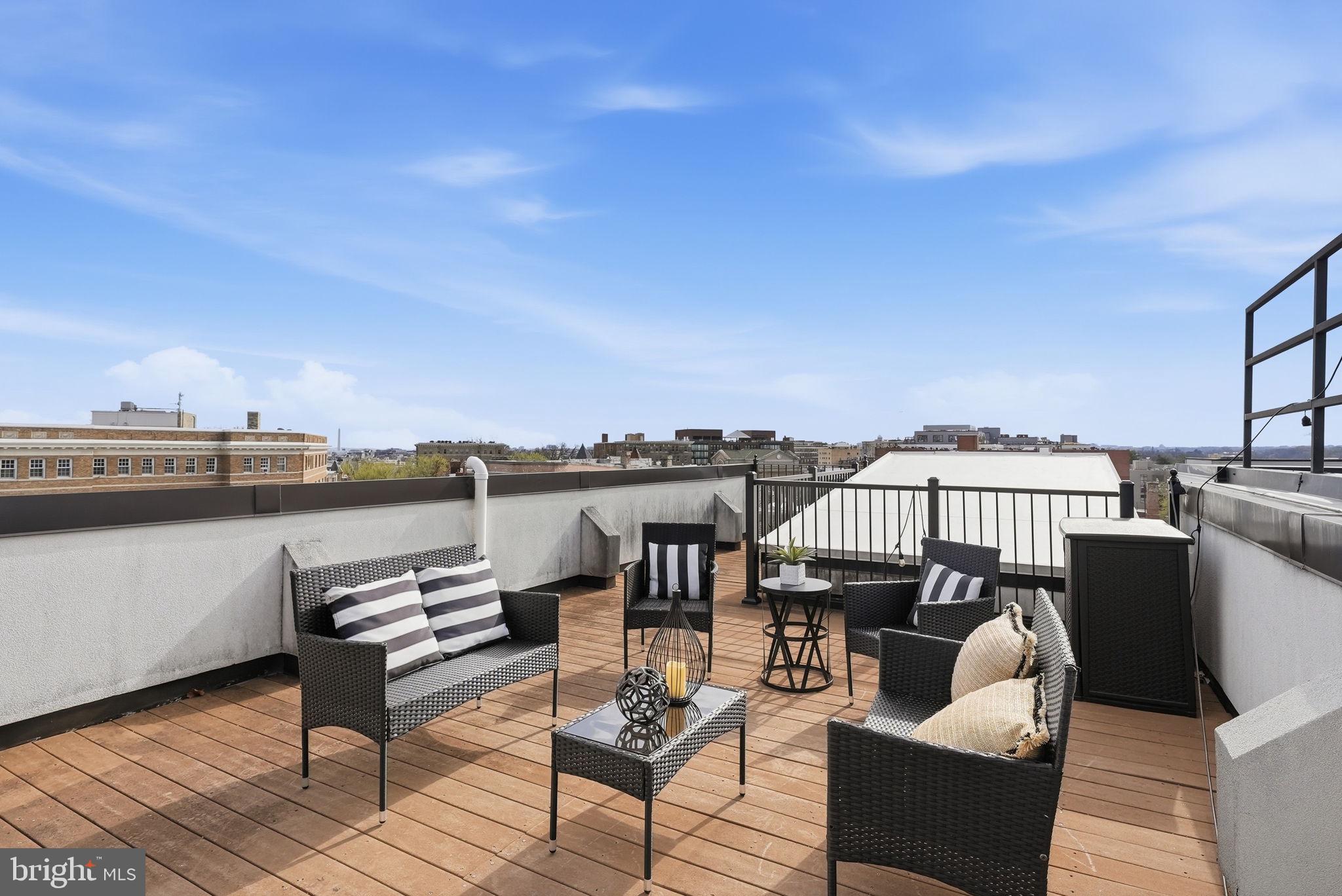 MOUNT PLEASANT - Residential