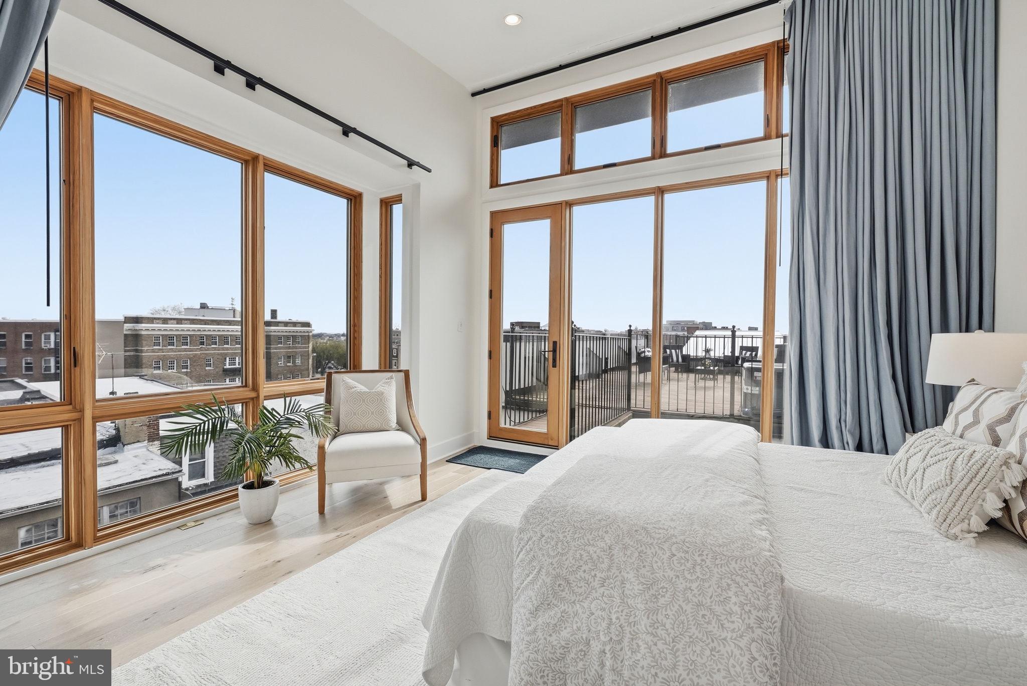 MOUNT PLEASANT - Residential