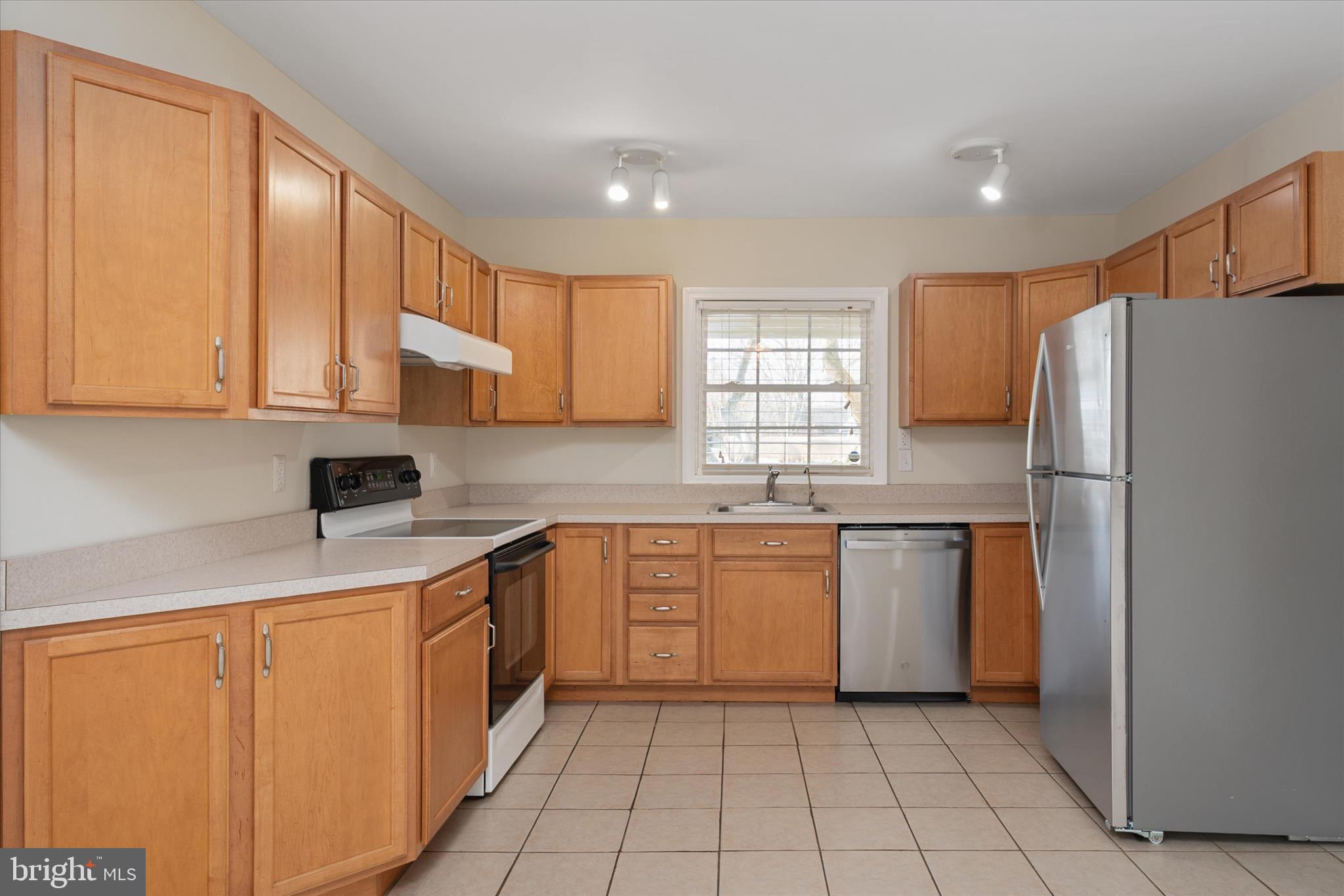 KENILWORTH AT BELAIR - Residential