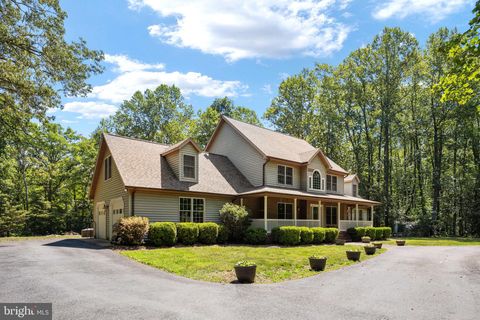 Homes For Sale - 2381 Nancy Lane<br/> KING GEORGE, VA 22485