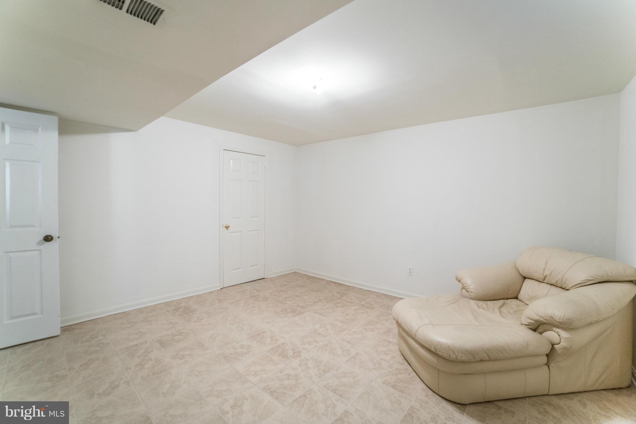 CARDINAL GLEN - Residential