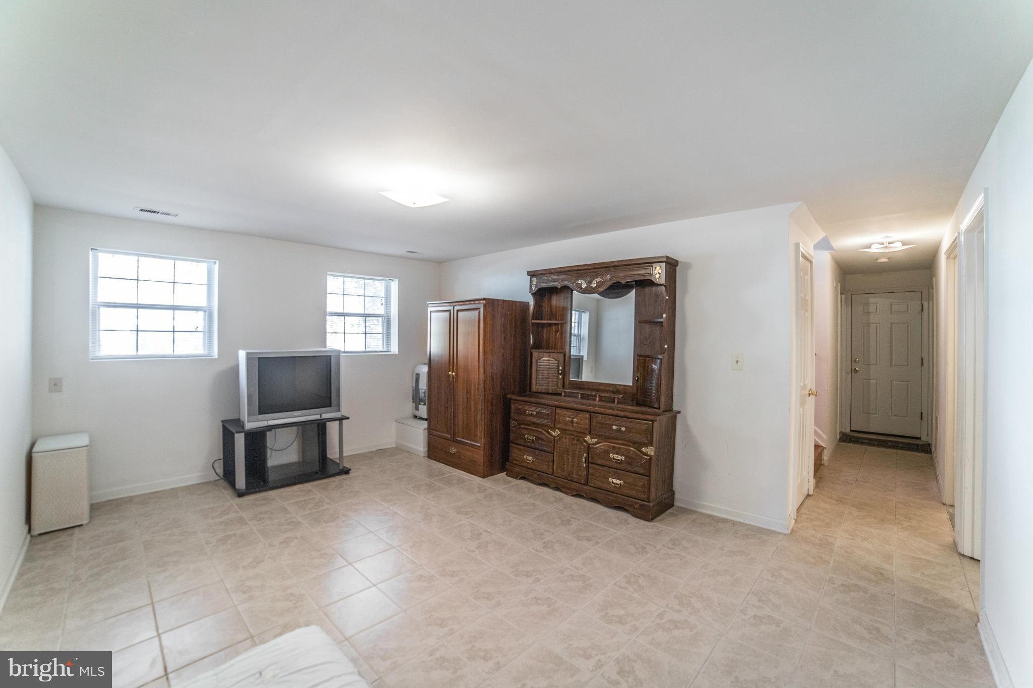 CARDINAL GLEN - Residential