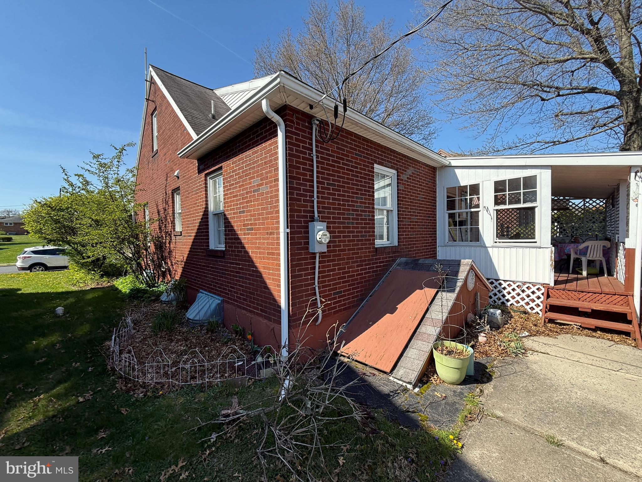 HOMETOWN - Residential