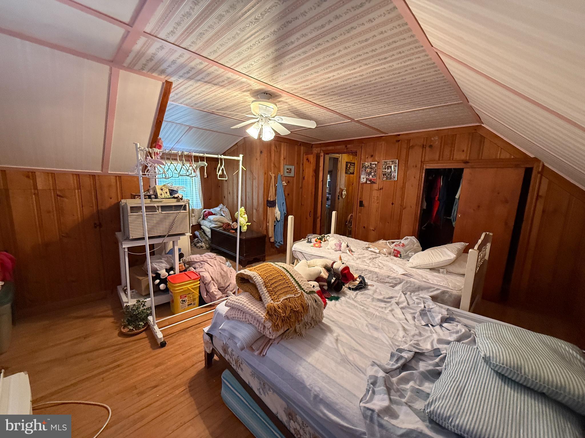 HOMETOWN - Residential