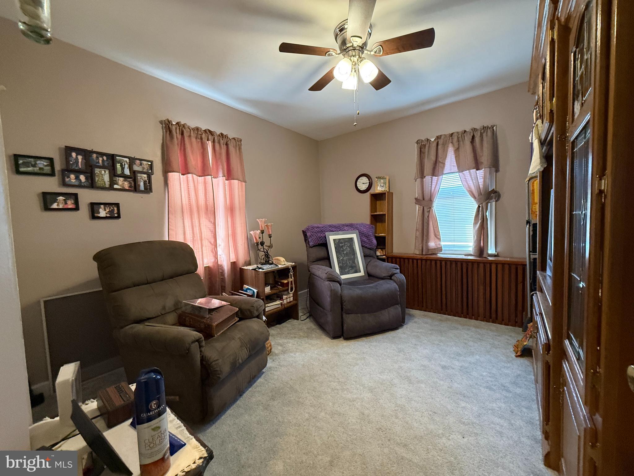 HOMETOWN - Residential