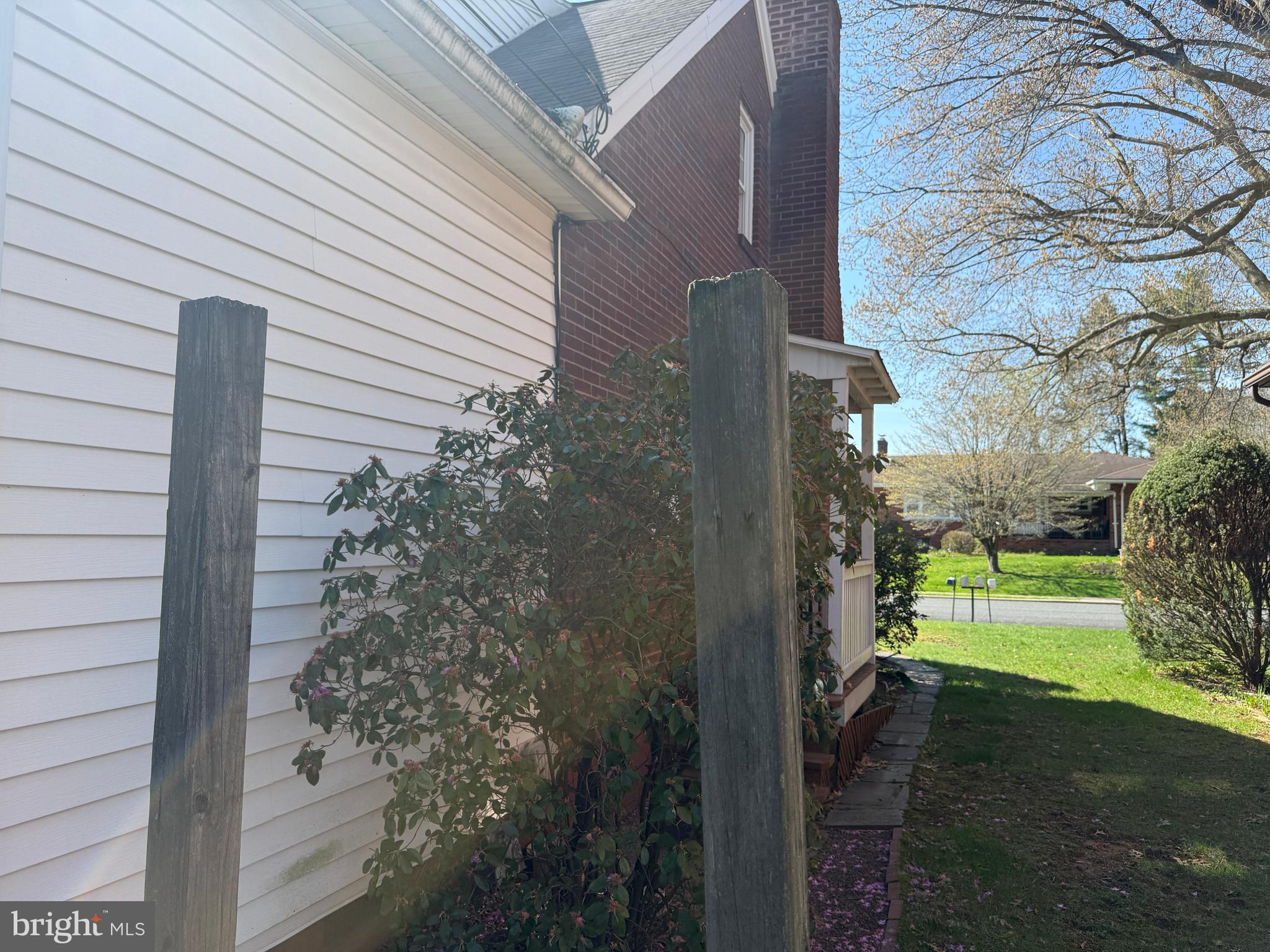 HOMETOWN - Residential