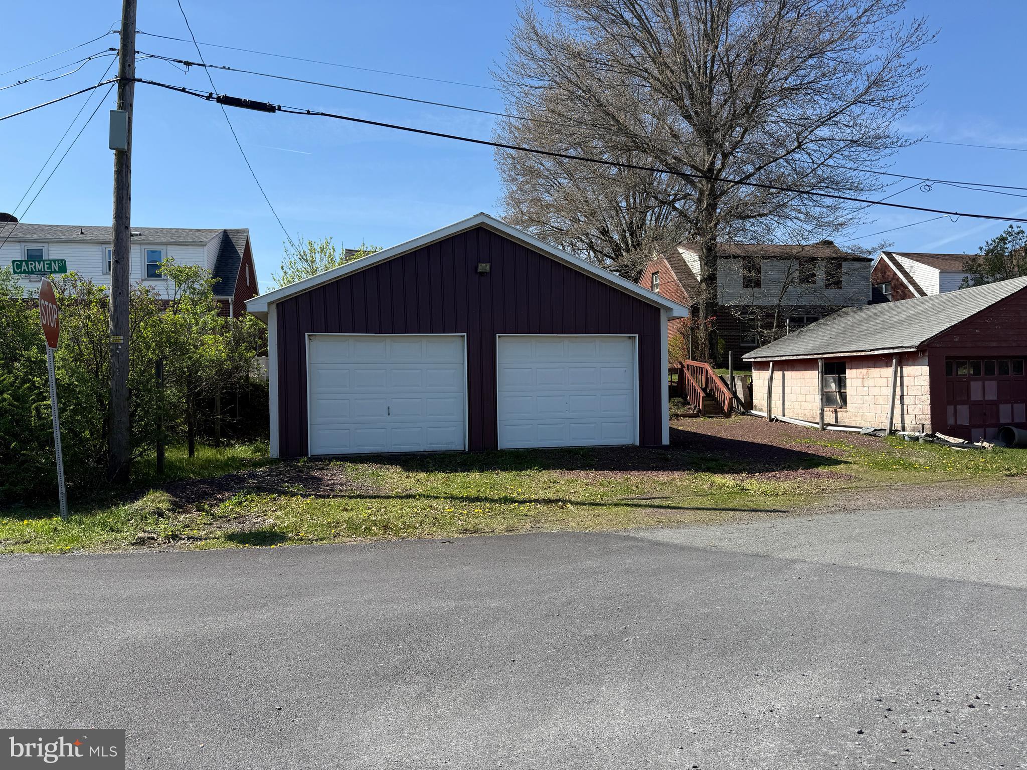 HOMETOWN - Residential