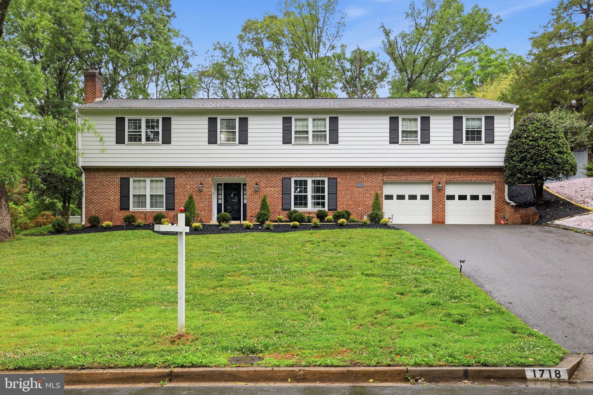 1718 HOLLINWOOD DRIVE