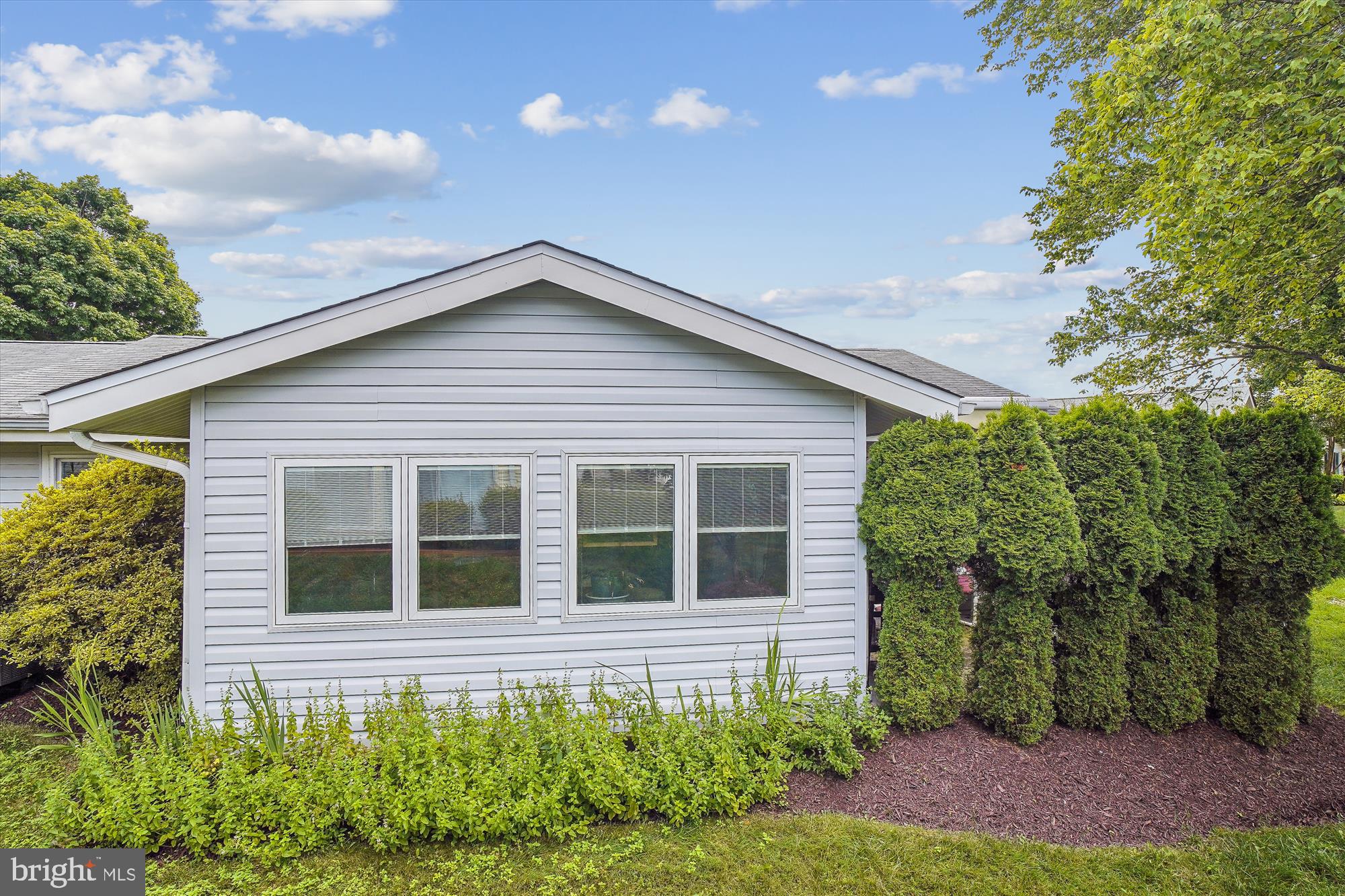 ROSSMOOR MUTUAL #16 - Residential