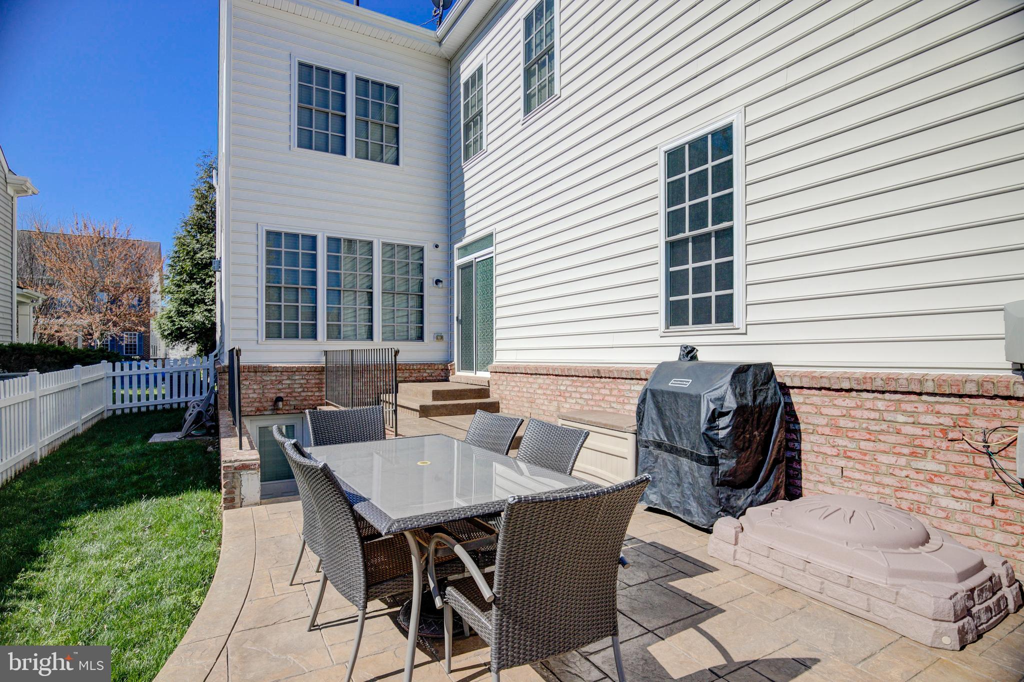 NEW BRISTOW VILLAGE - Residential