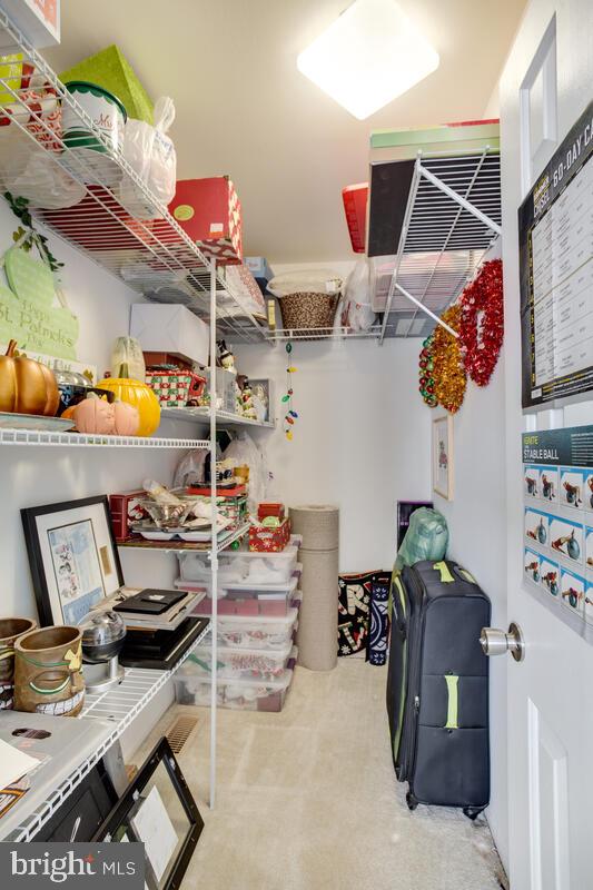 WHITE OAK VILLAGE SUB - Residential