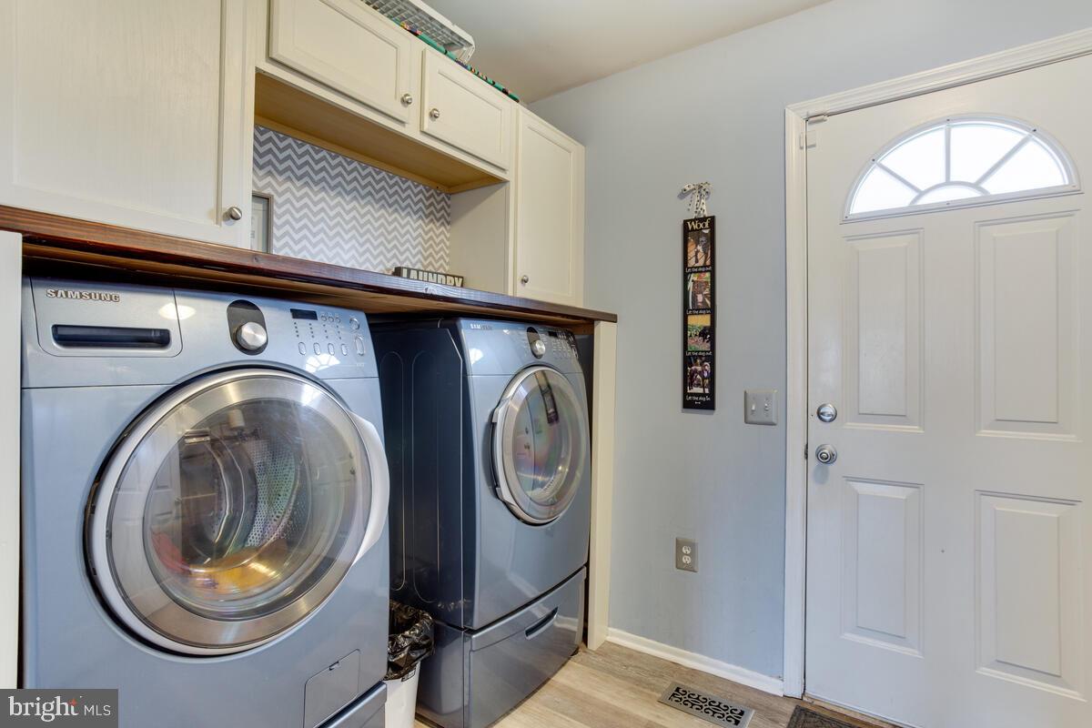 WHITE OAK VILLAGE SUB - Residential