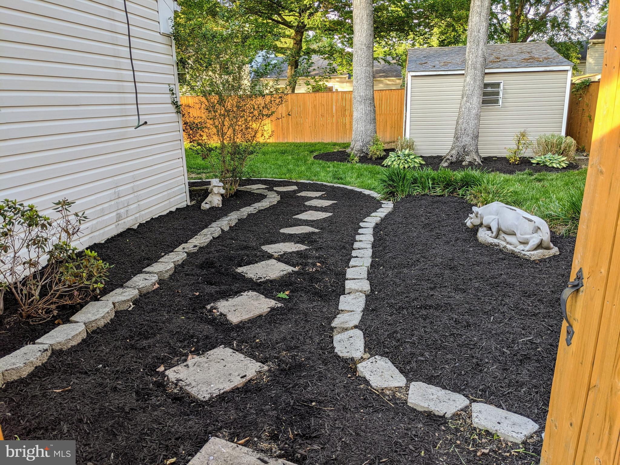 WHITE OAK VILLAGE SUB - Residential