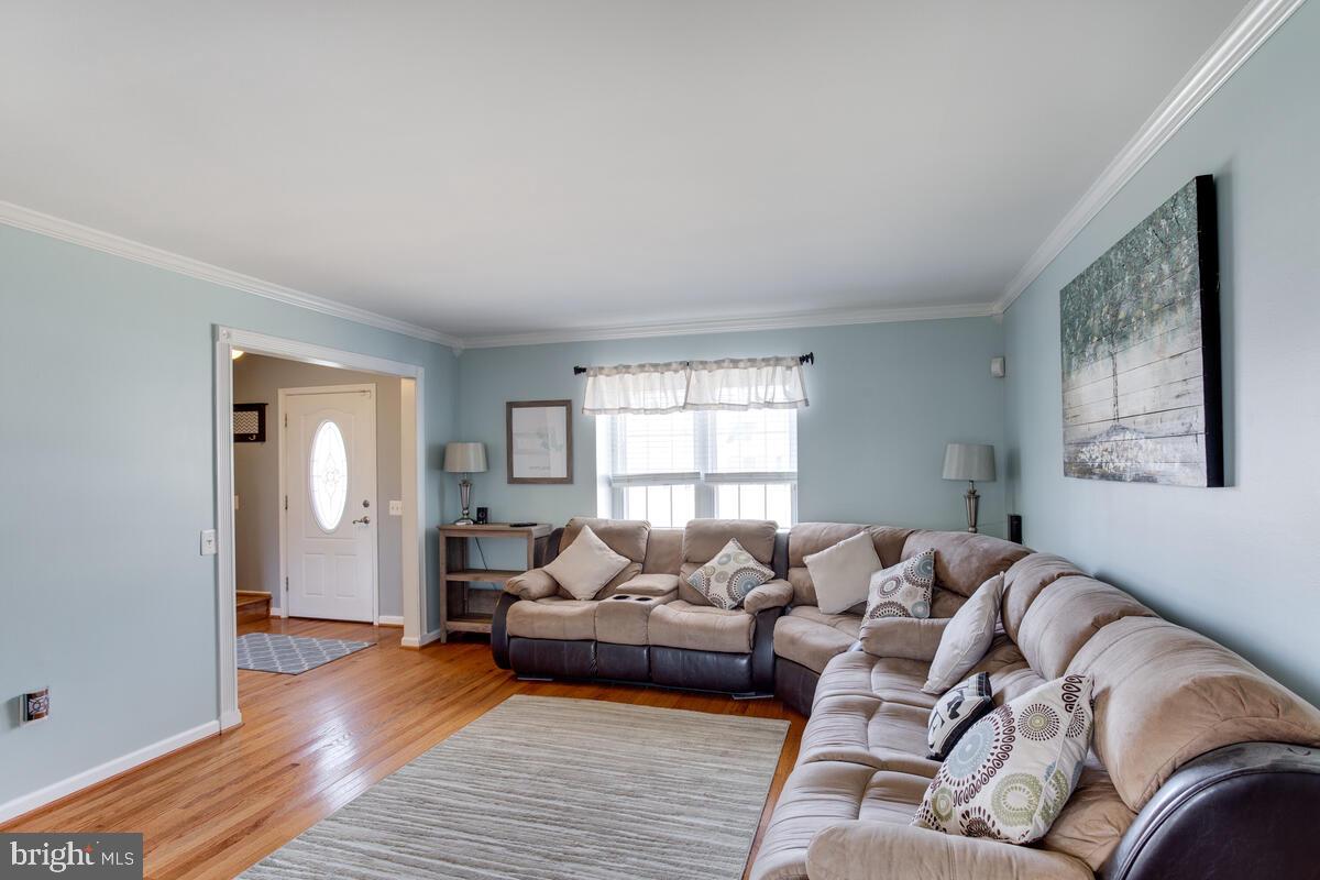 WHITE OAK VILLAGE SUB - Residential