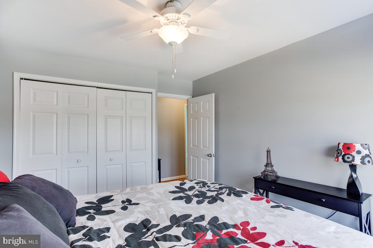 WHITE OAK VILLAGE SUB - Residential