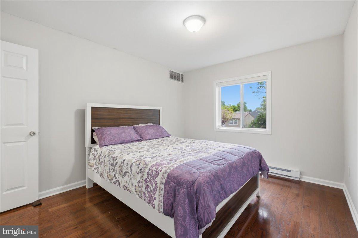 PEMBROOKE - Residential