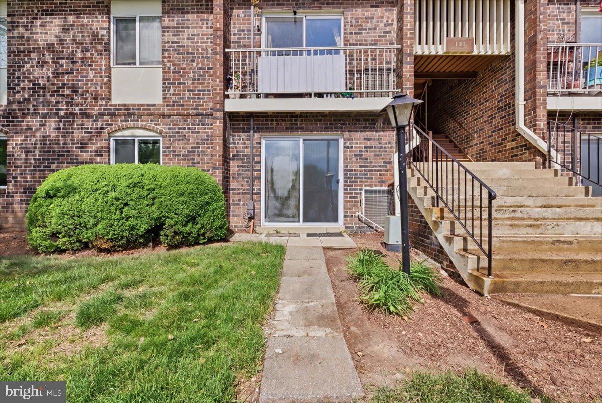 PEMBROOKE - Residential