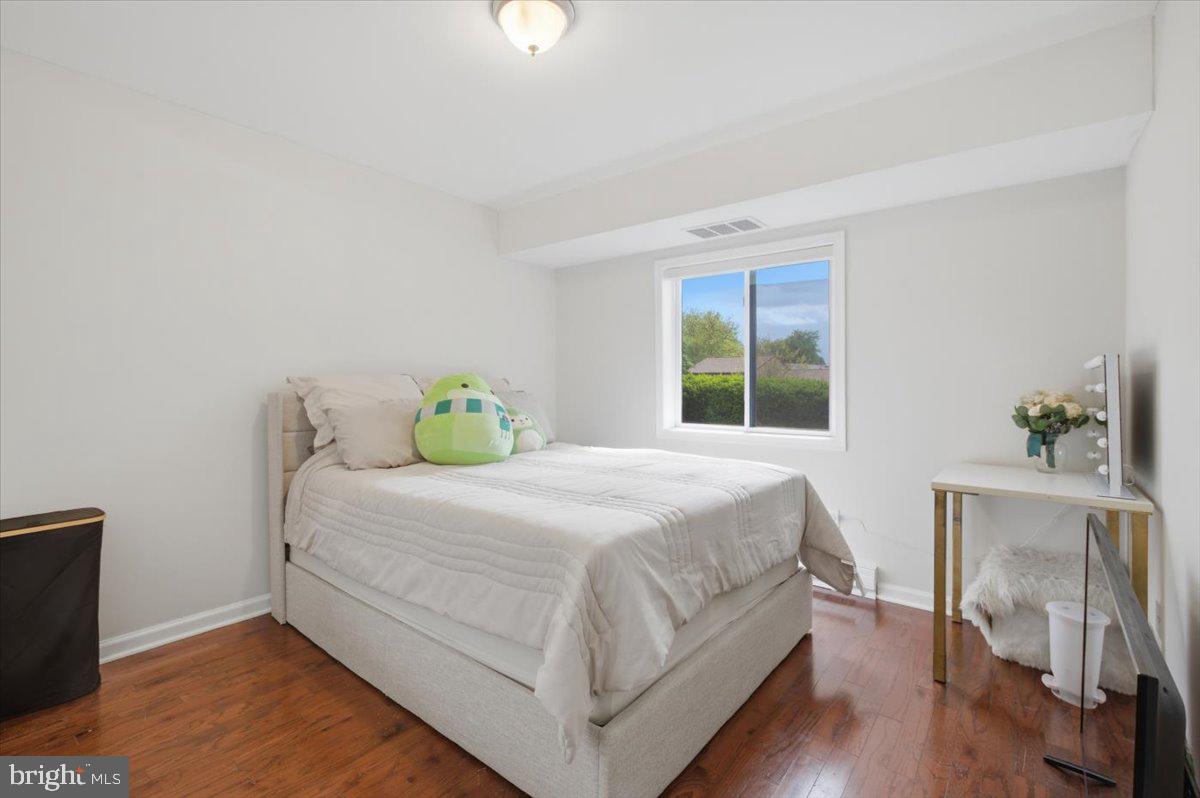 PEMBROOKE - Residential