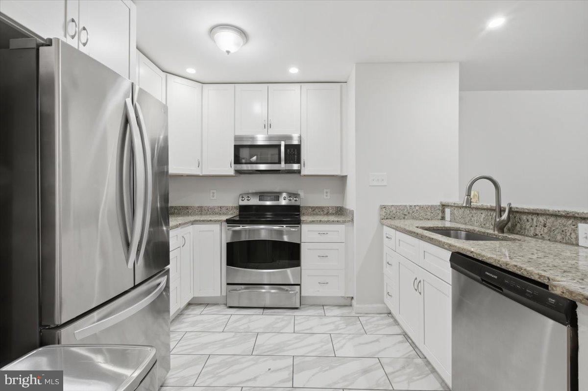 PEMBROOKE - Residential