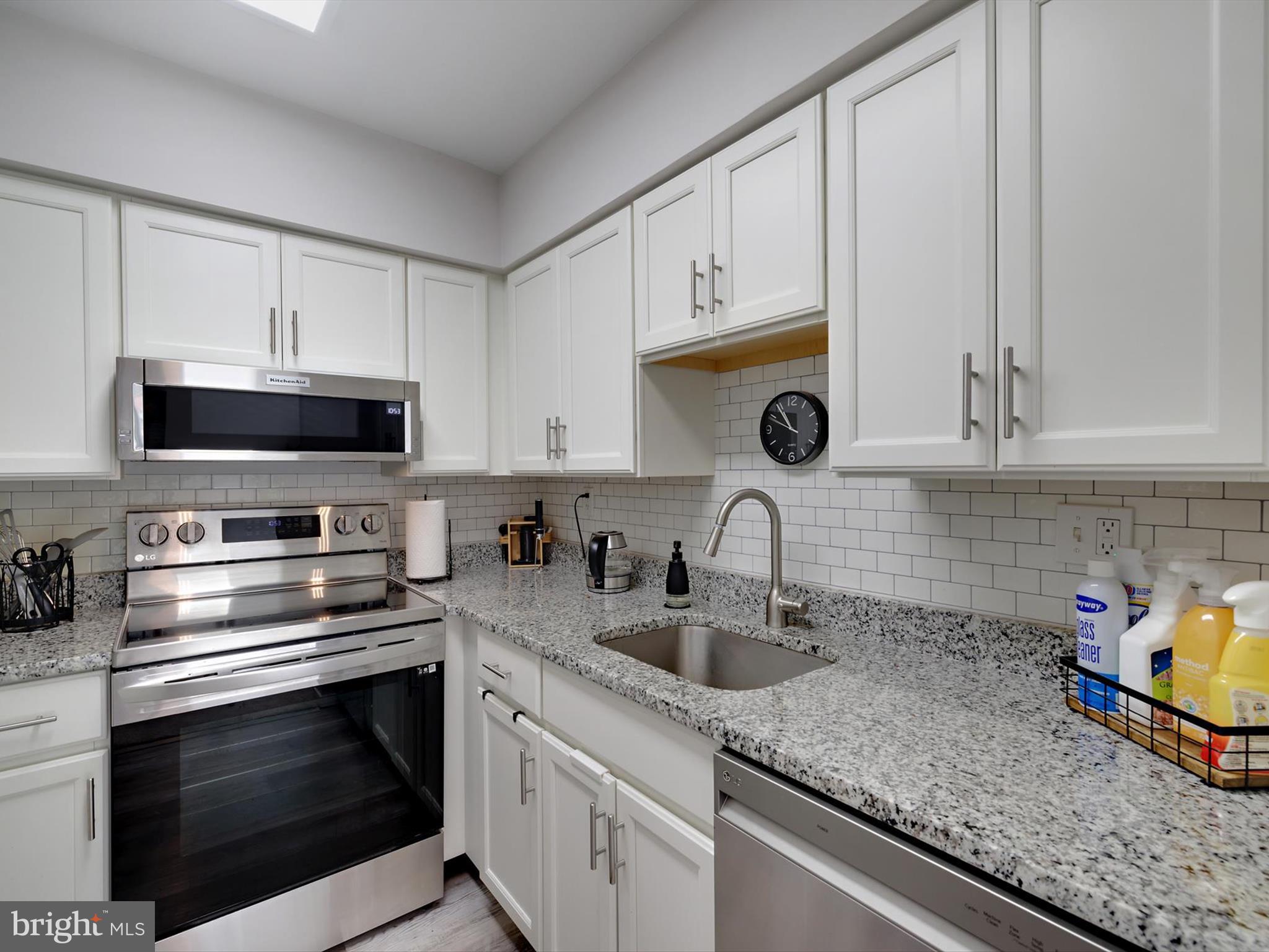 KINGS CONTRIVANCE - Residential