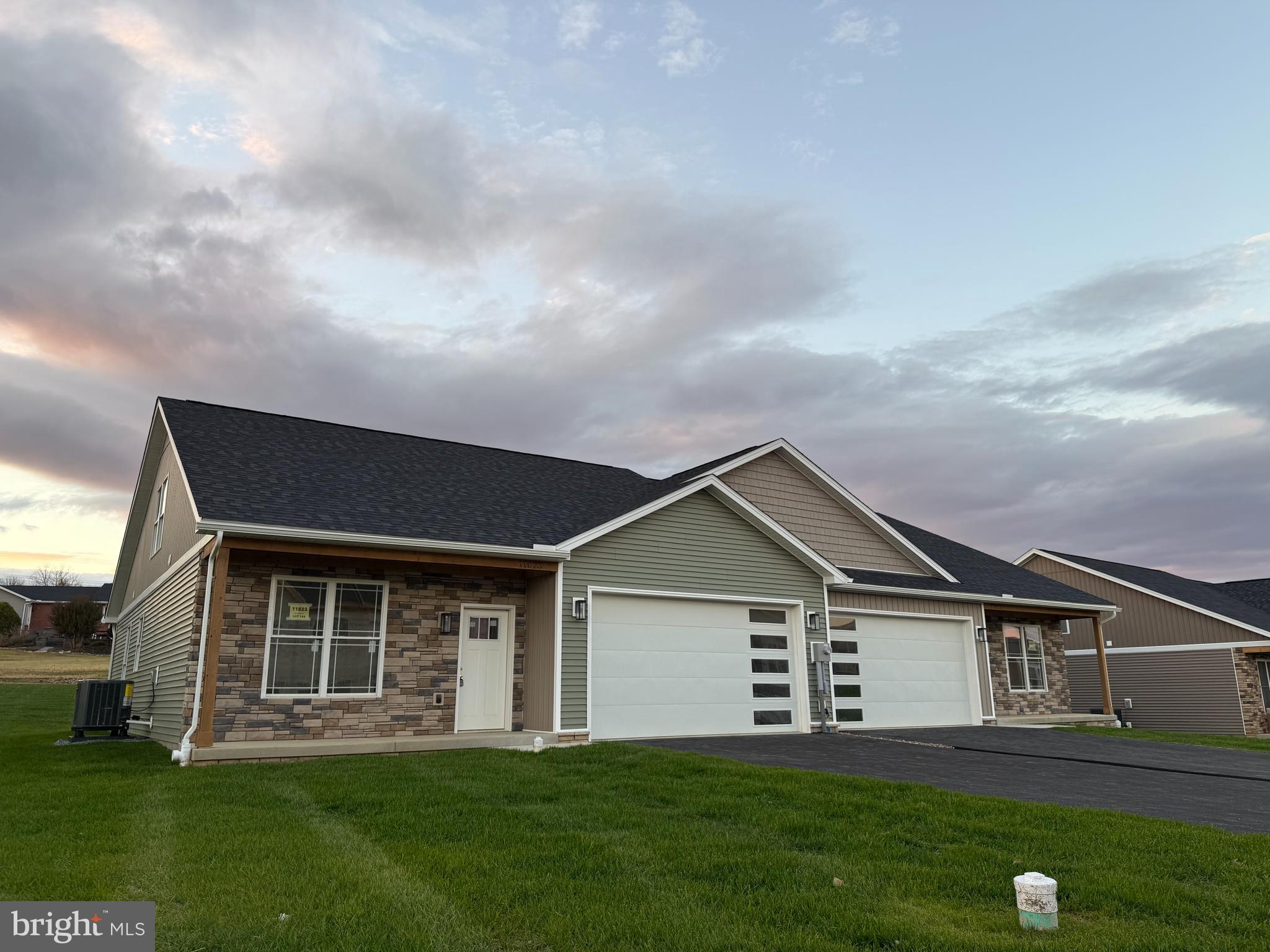 SPRING VALLEY - Residential