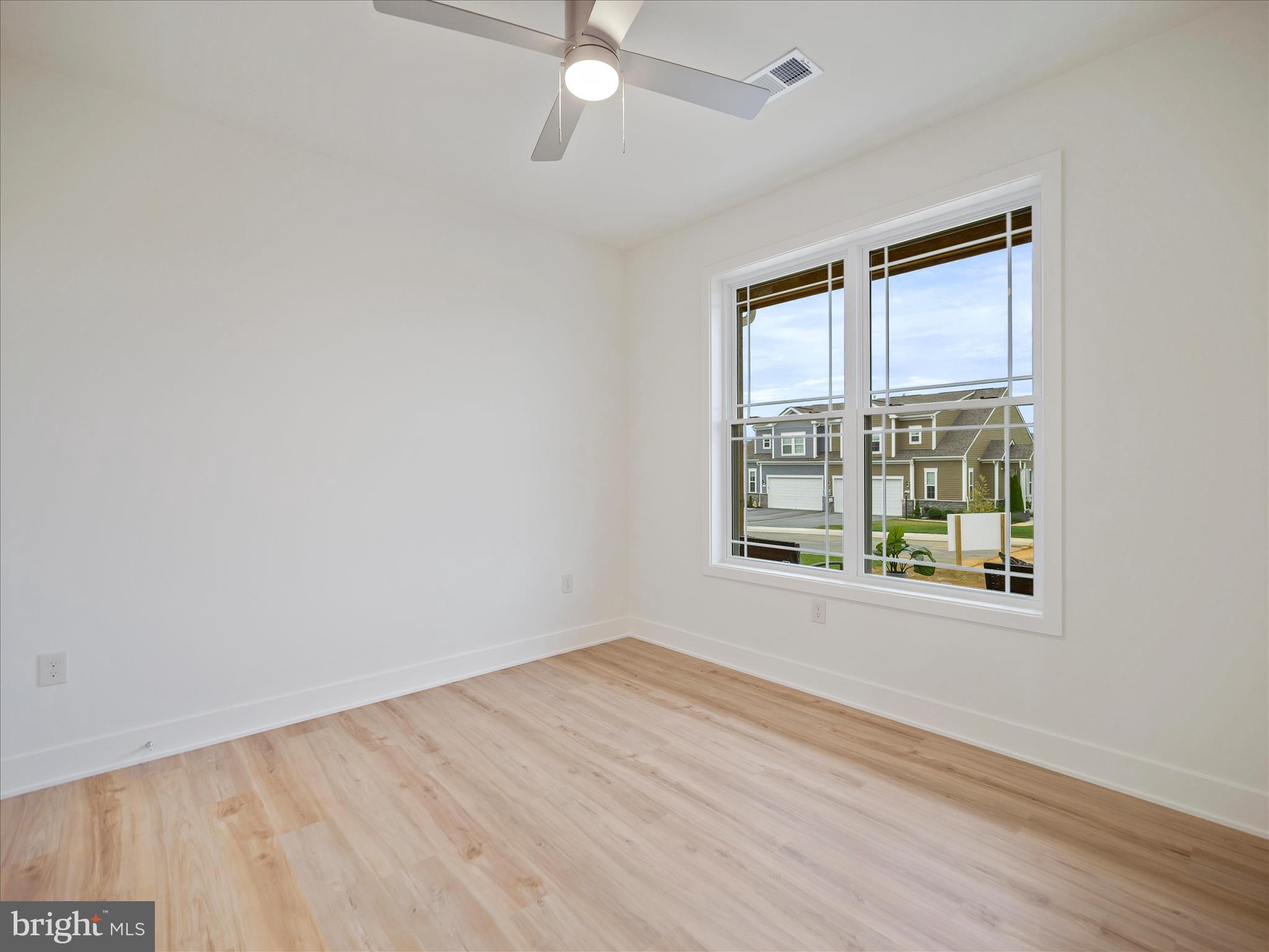 SPRING VALLEY - Residential