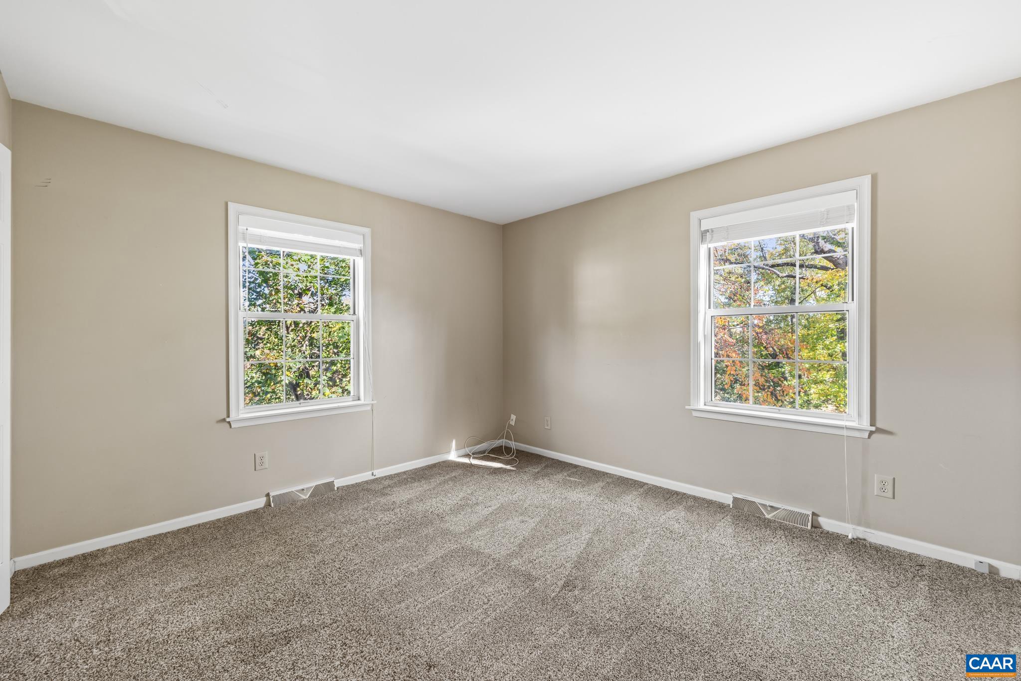 FOREST LAKES - Residential