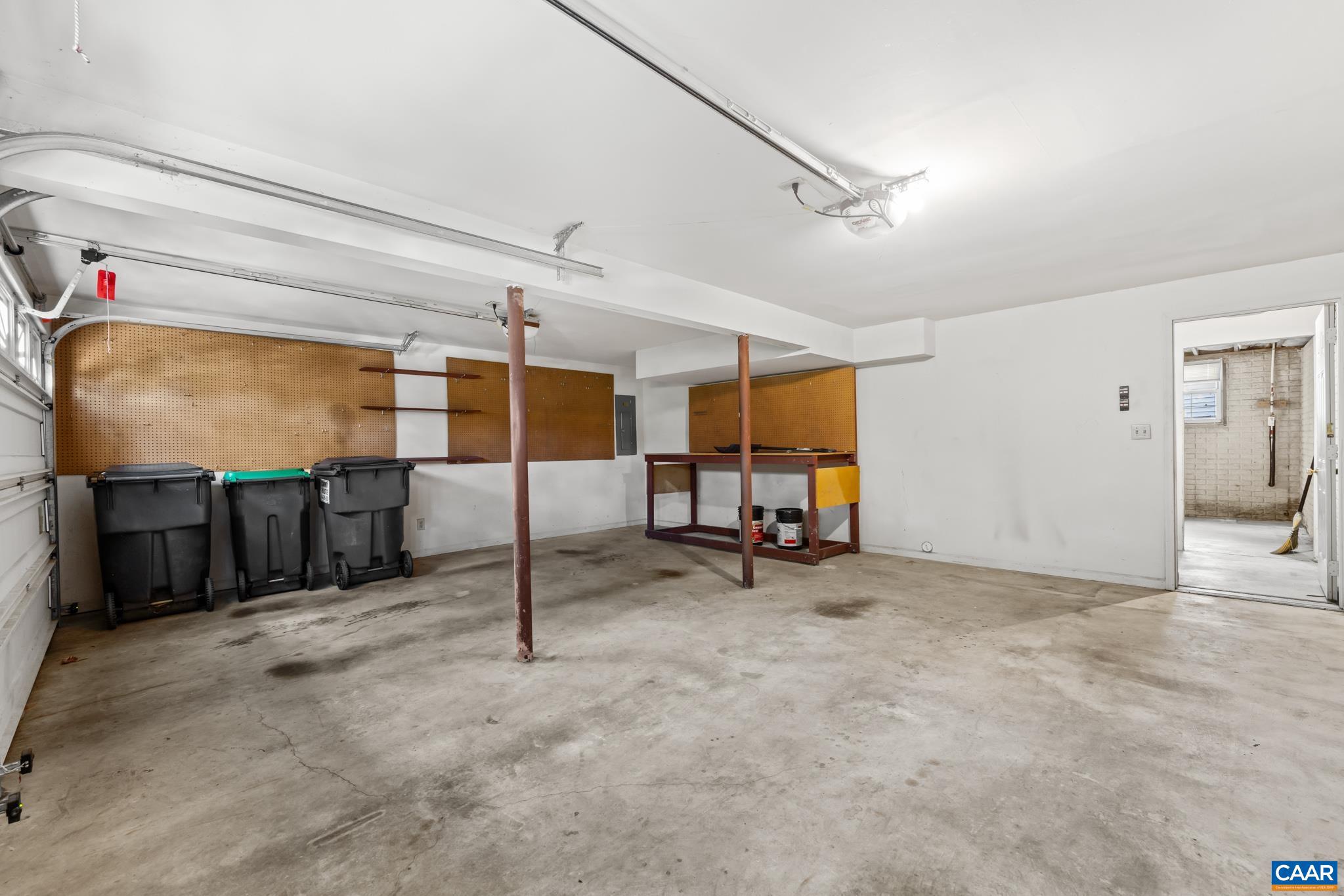 FOREST LAKES - Residential