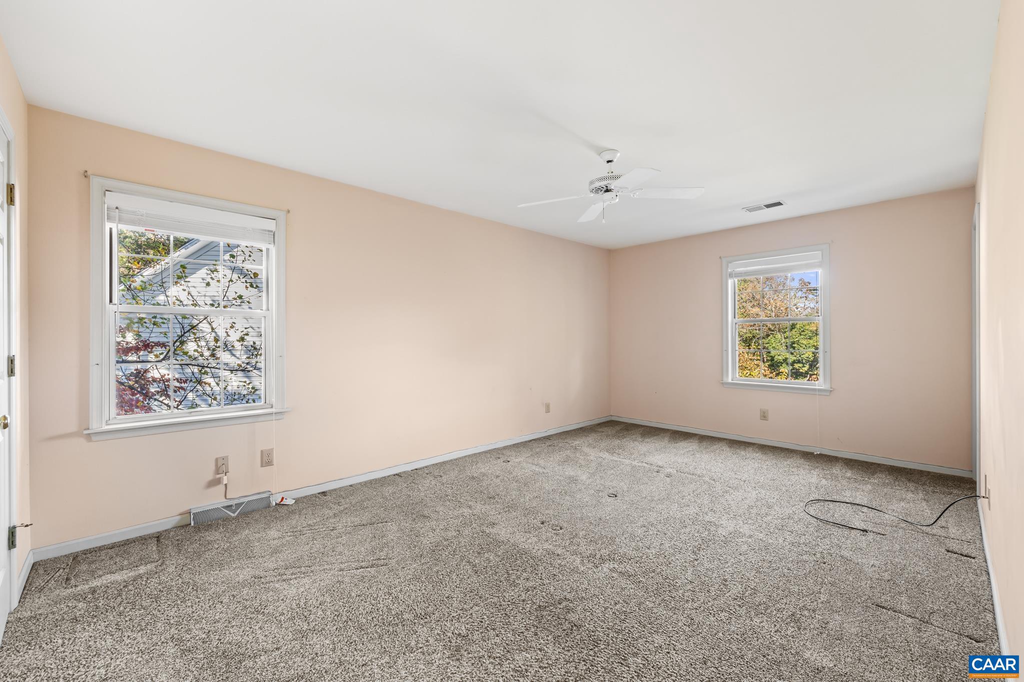 FOREST LAKES - Residential