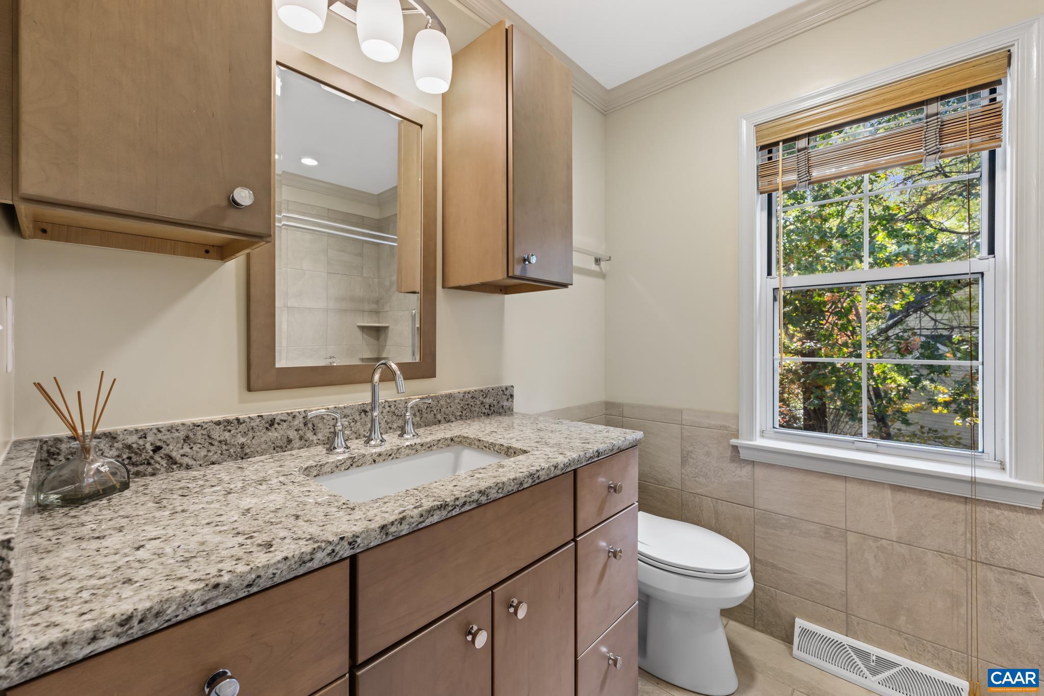 FOREST LAKES - Residential