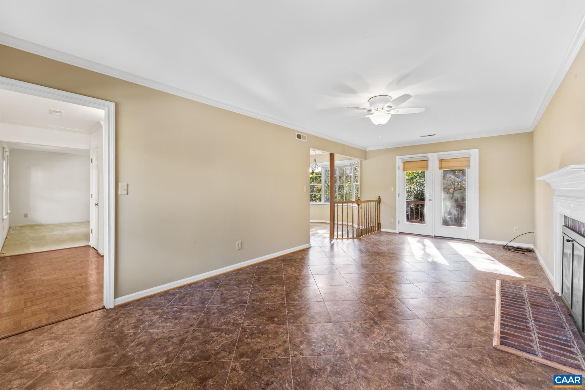 FOREST LAKES - Residential