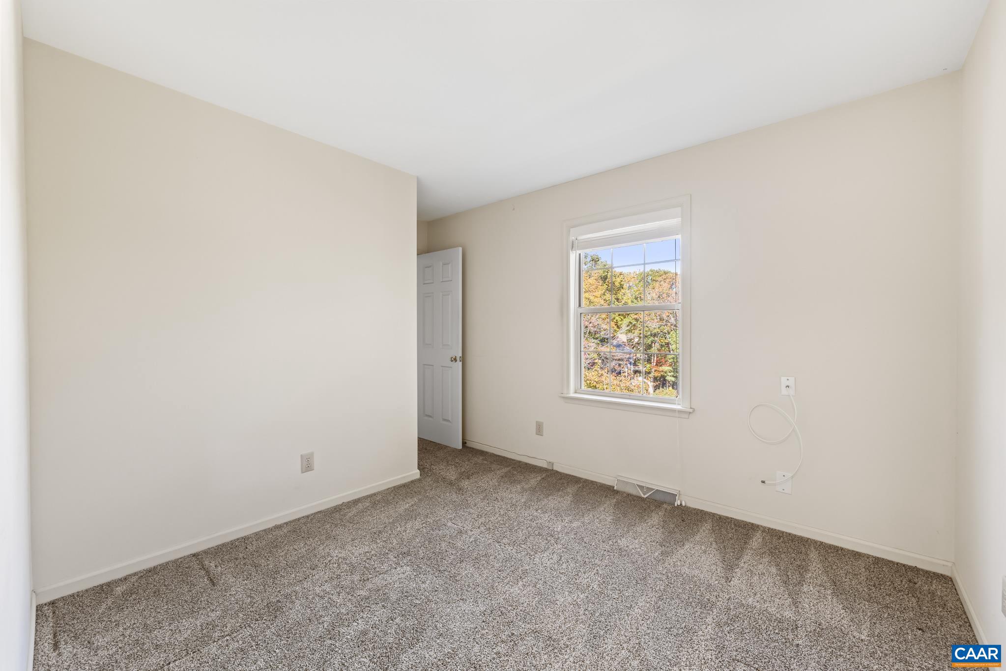 FOREST LAKES - Residential