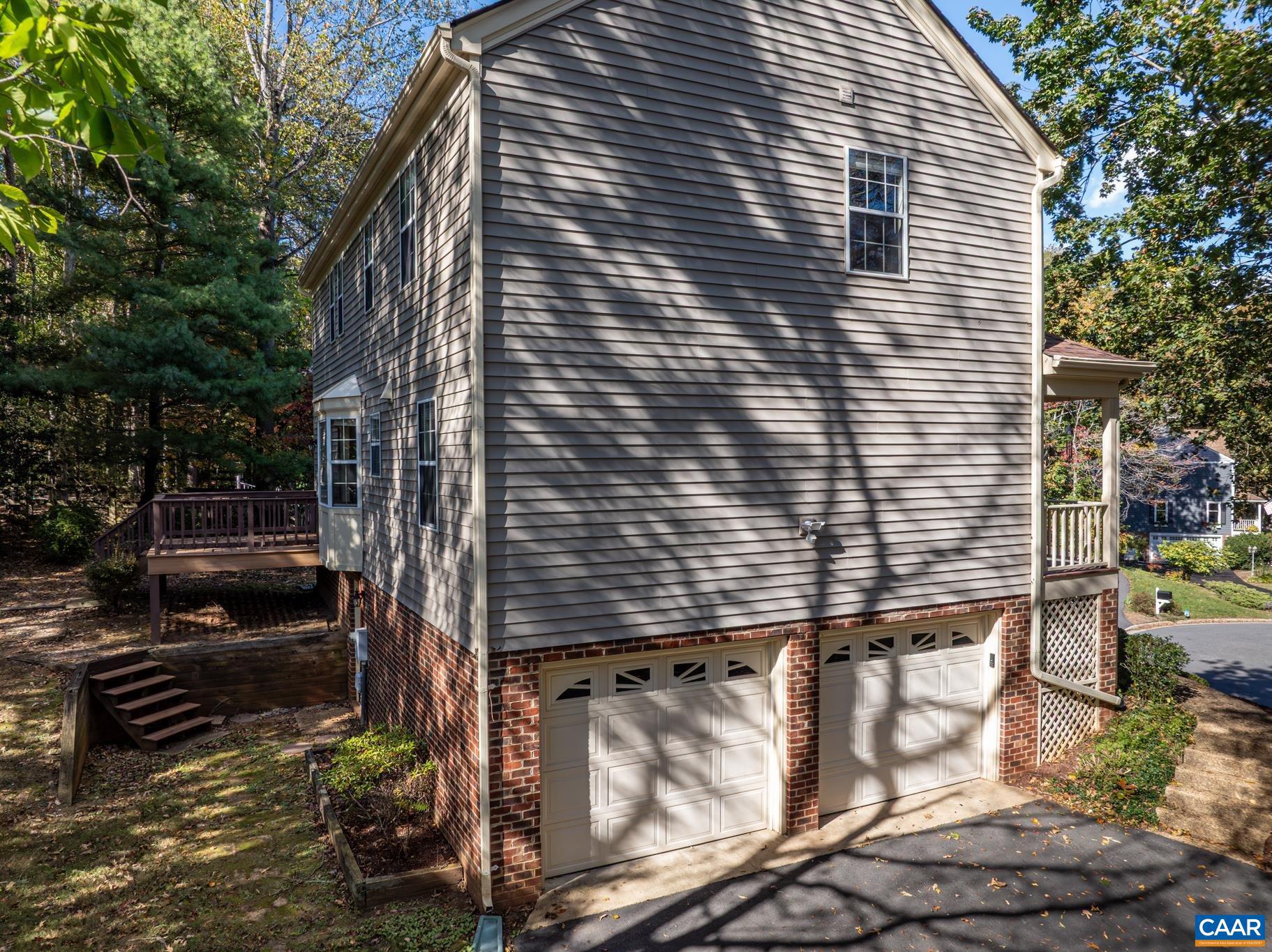 FOREST LAKES - Residential