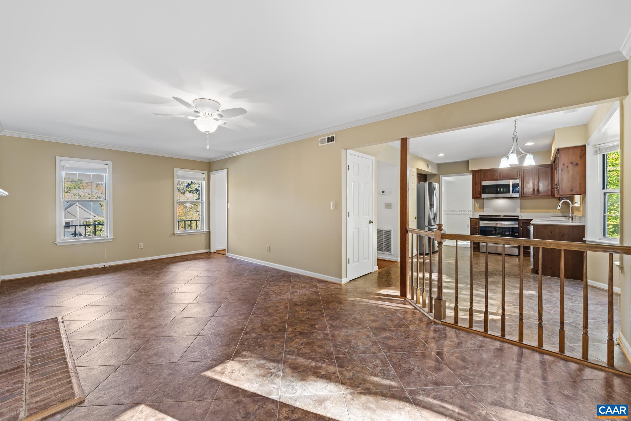 FOREST LAKES - Residential