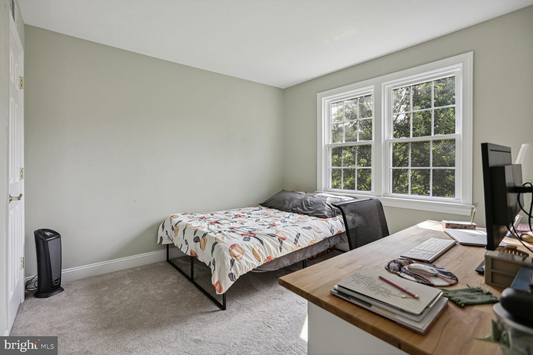 ROCK CREEK GARDENS - Residential Lease