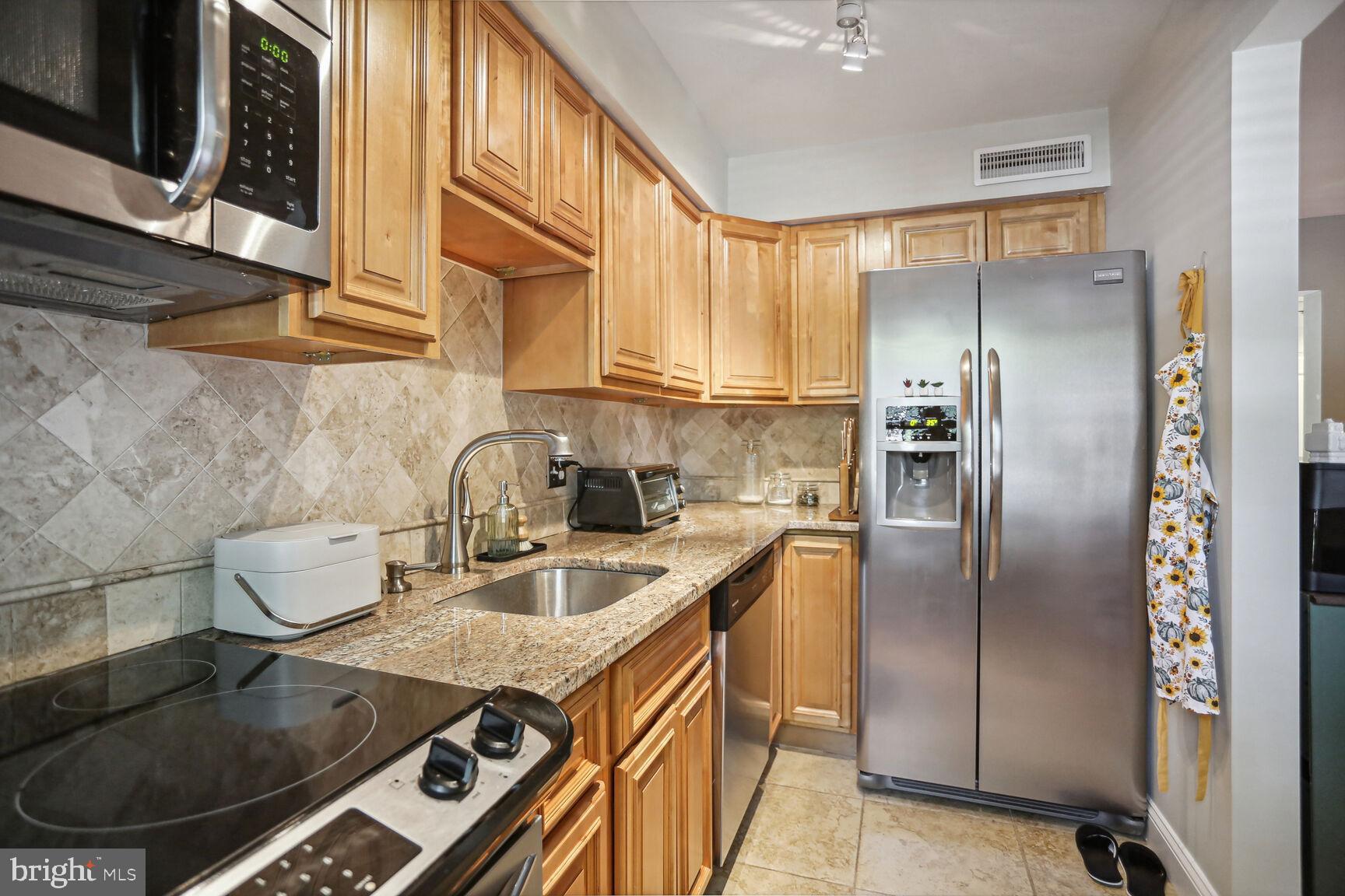 ROCK CREEK GARDENS - Residential Lease