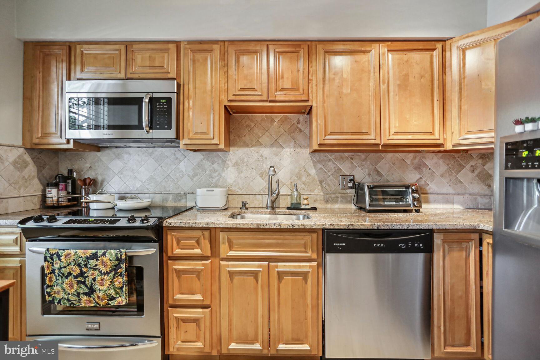 ROCK CREEK GARDENS - Residential Lease