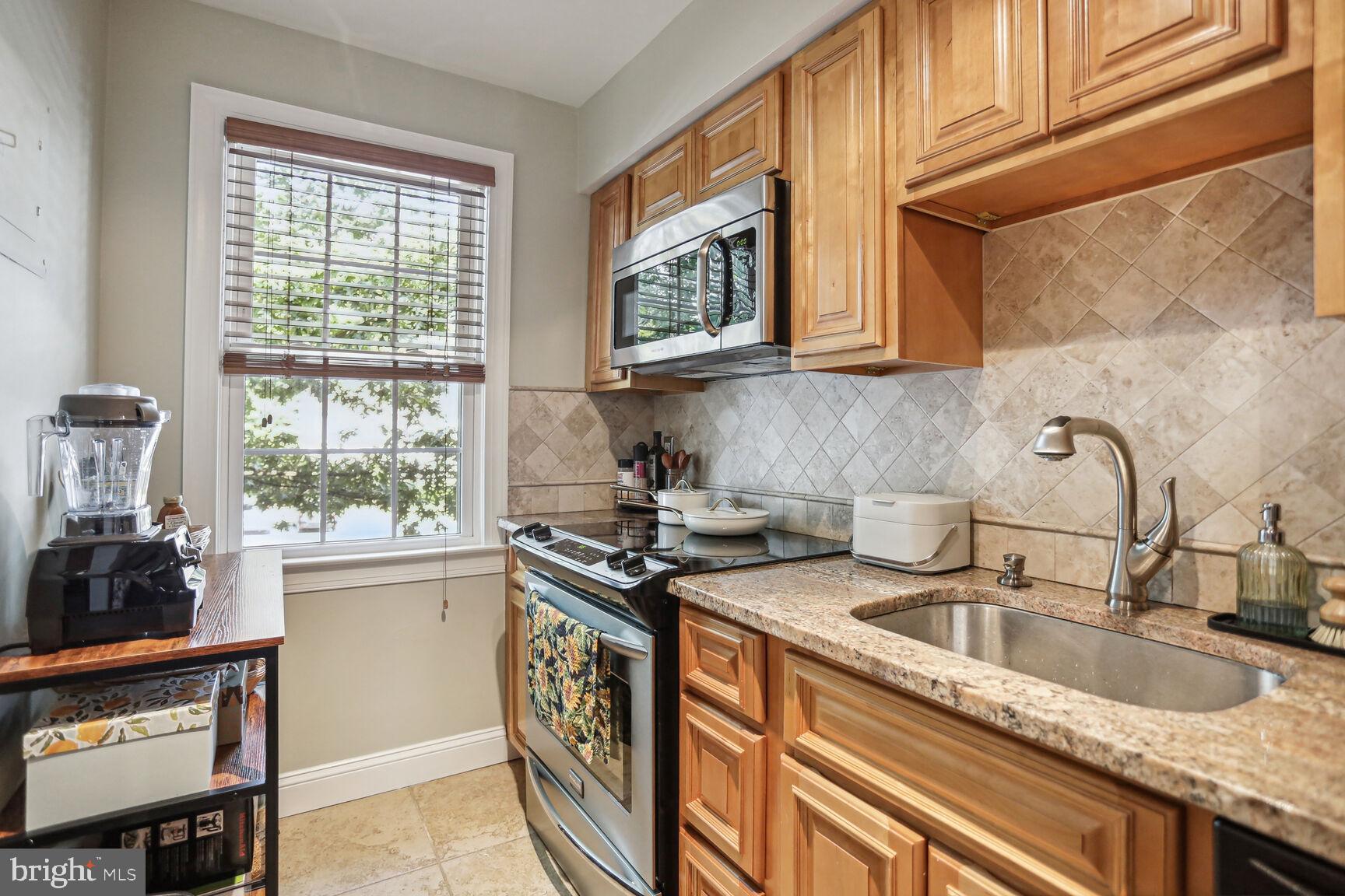 ROCK CREEK GARDENS - Residential Lease