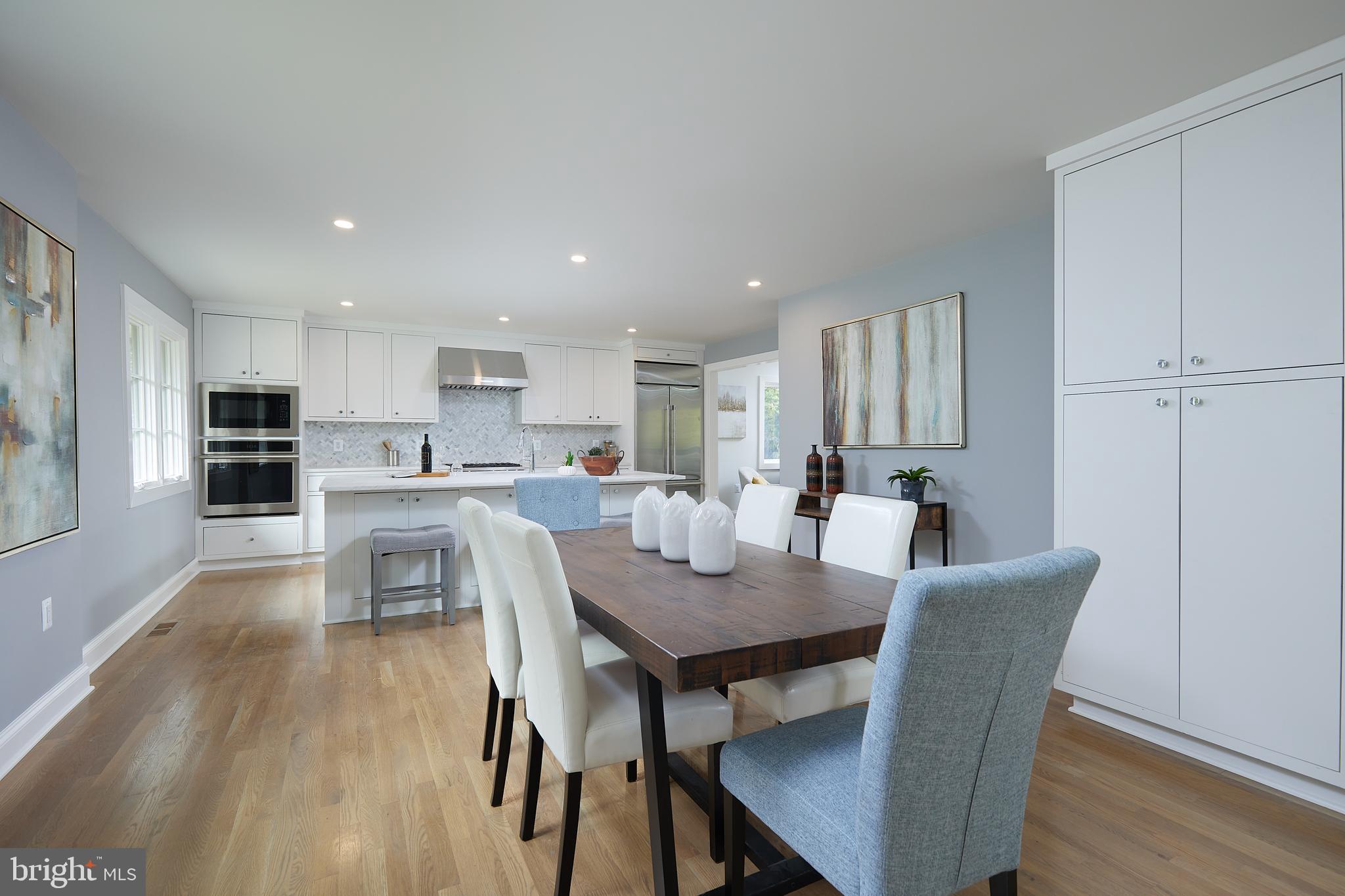 TULIP HILL - Residential