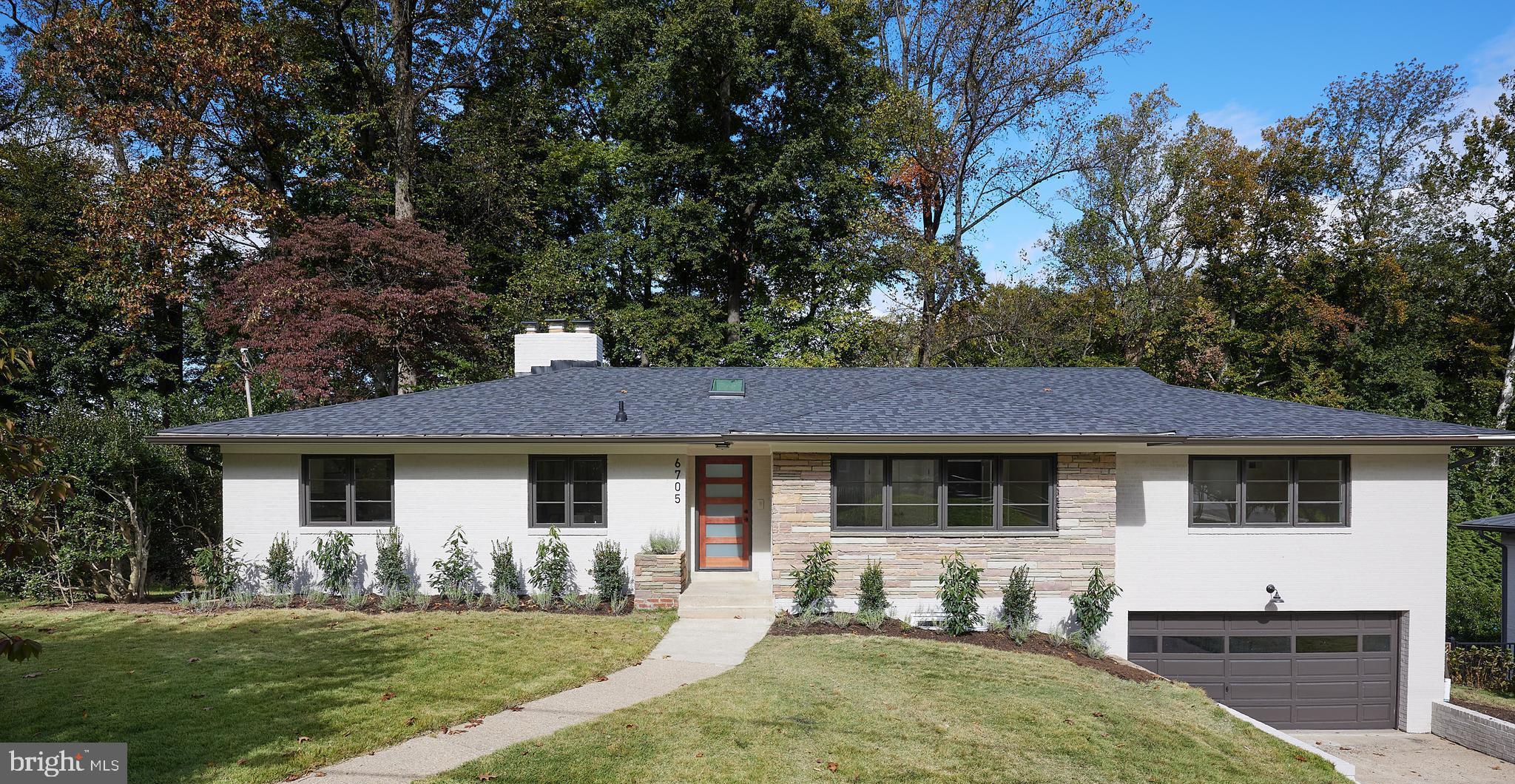 TULIP HILL - Residential