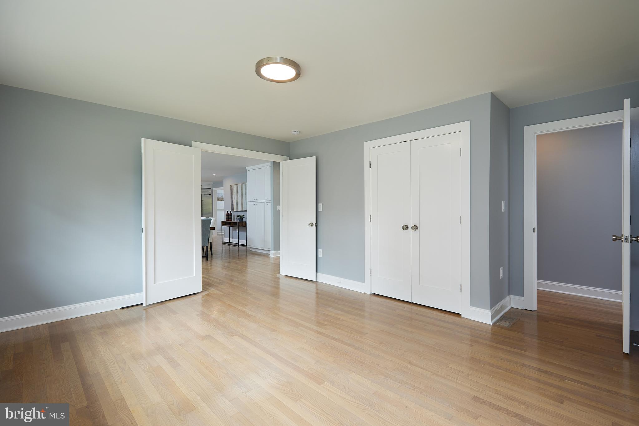 TULIP HILL - Residential