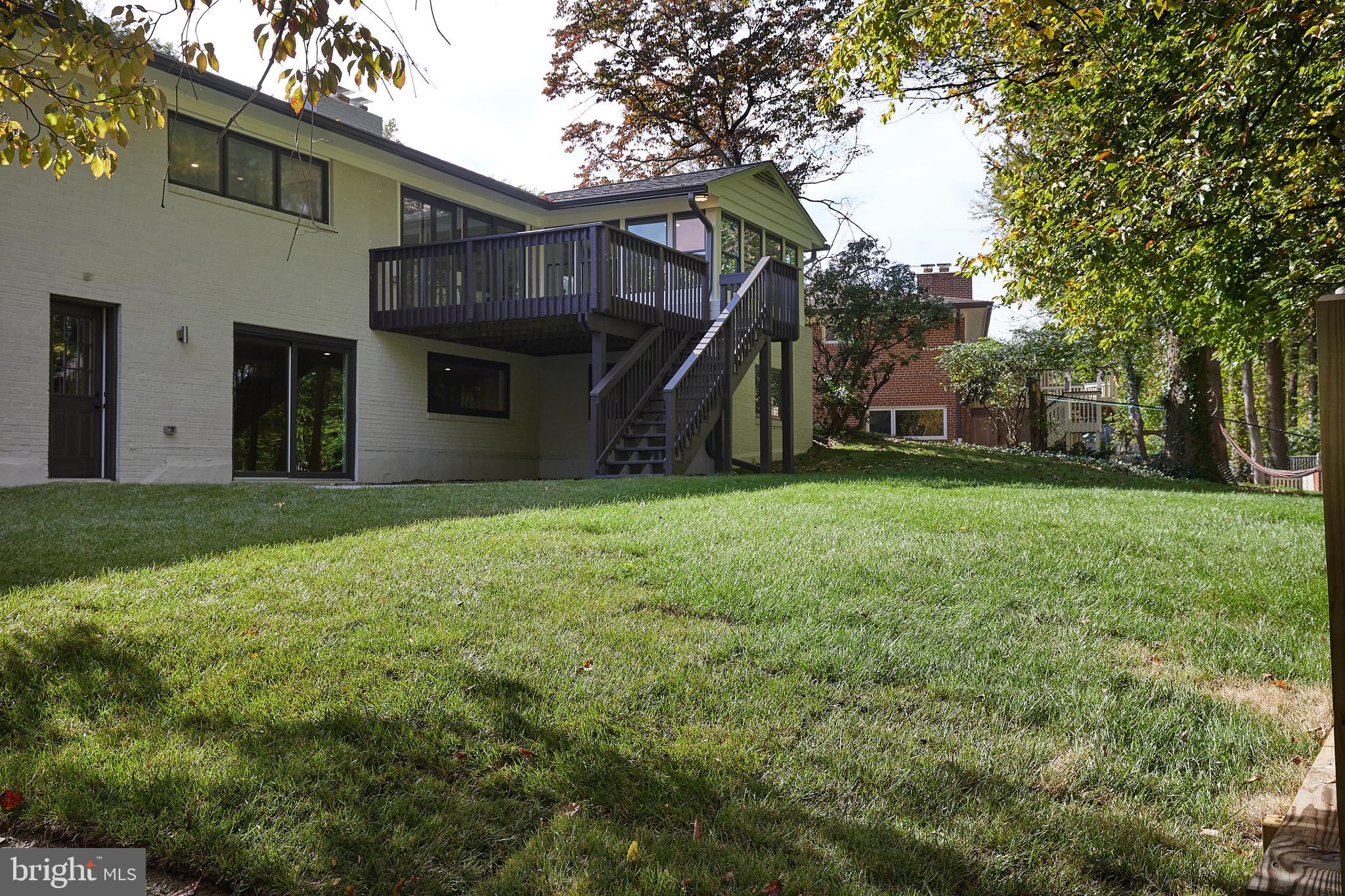 TULIP HILL - Residential