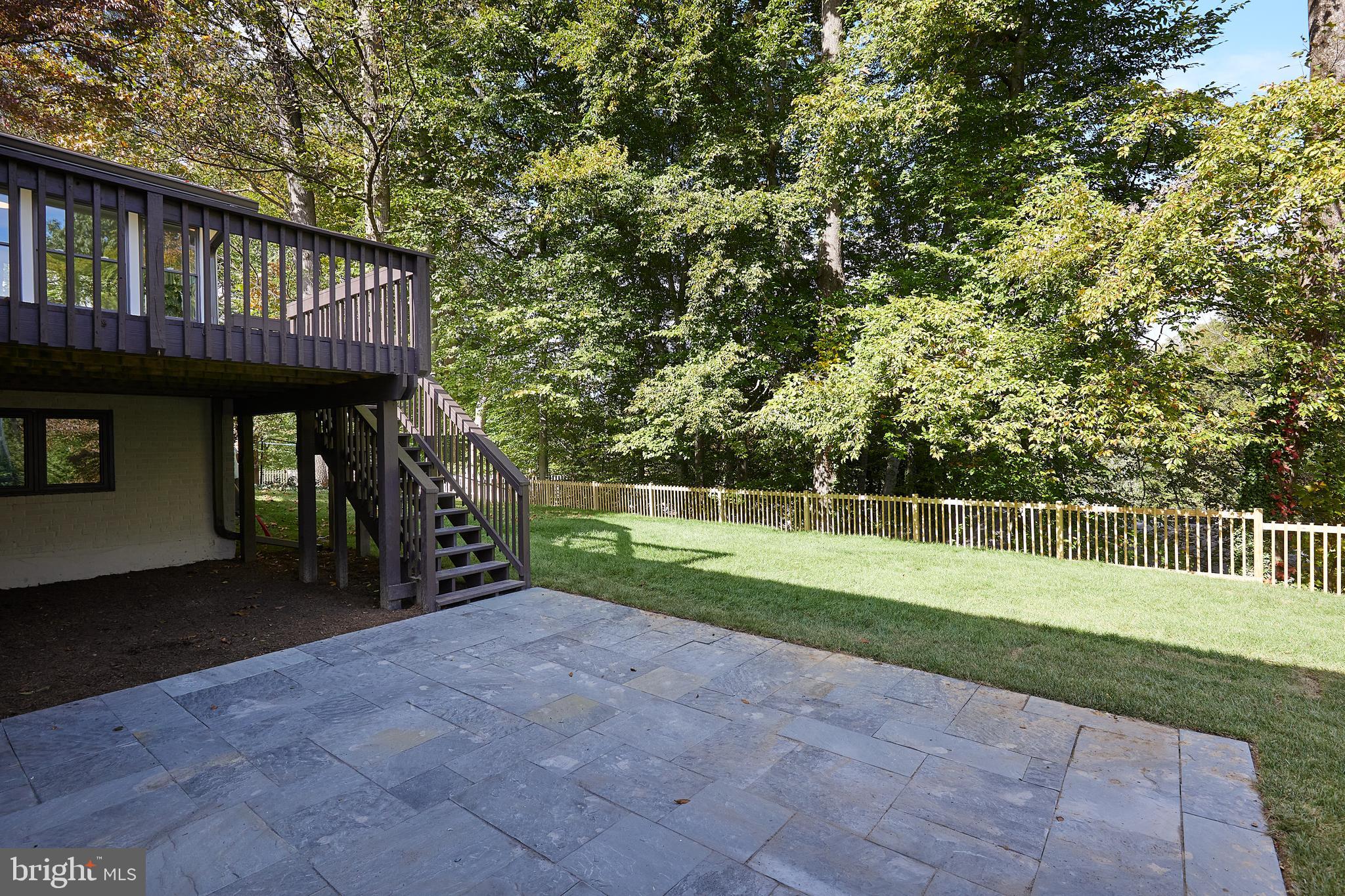 TULIP HILL - Residential