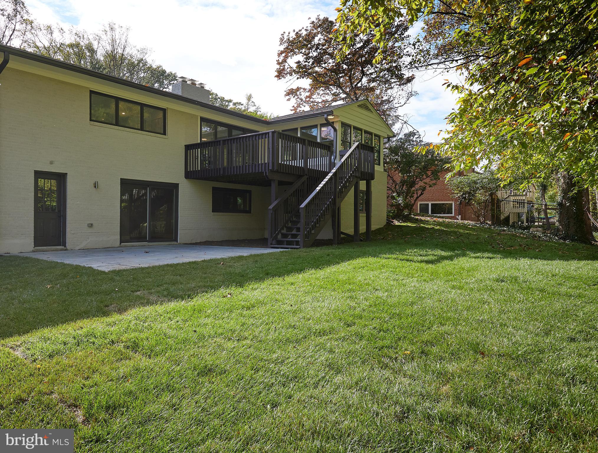 TULIP HILL - Residential