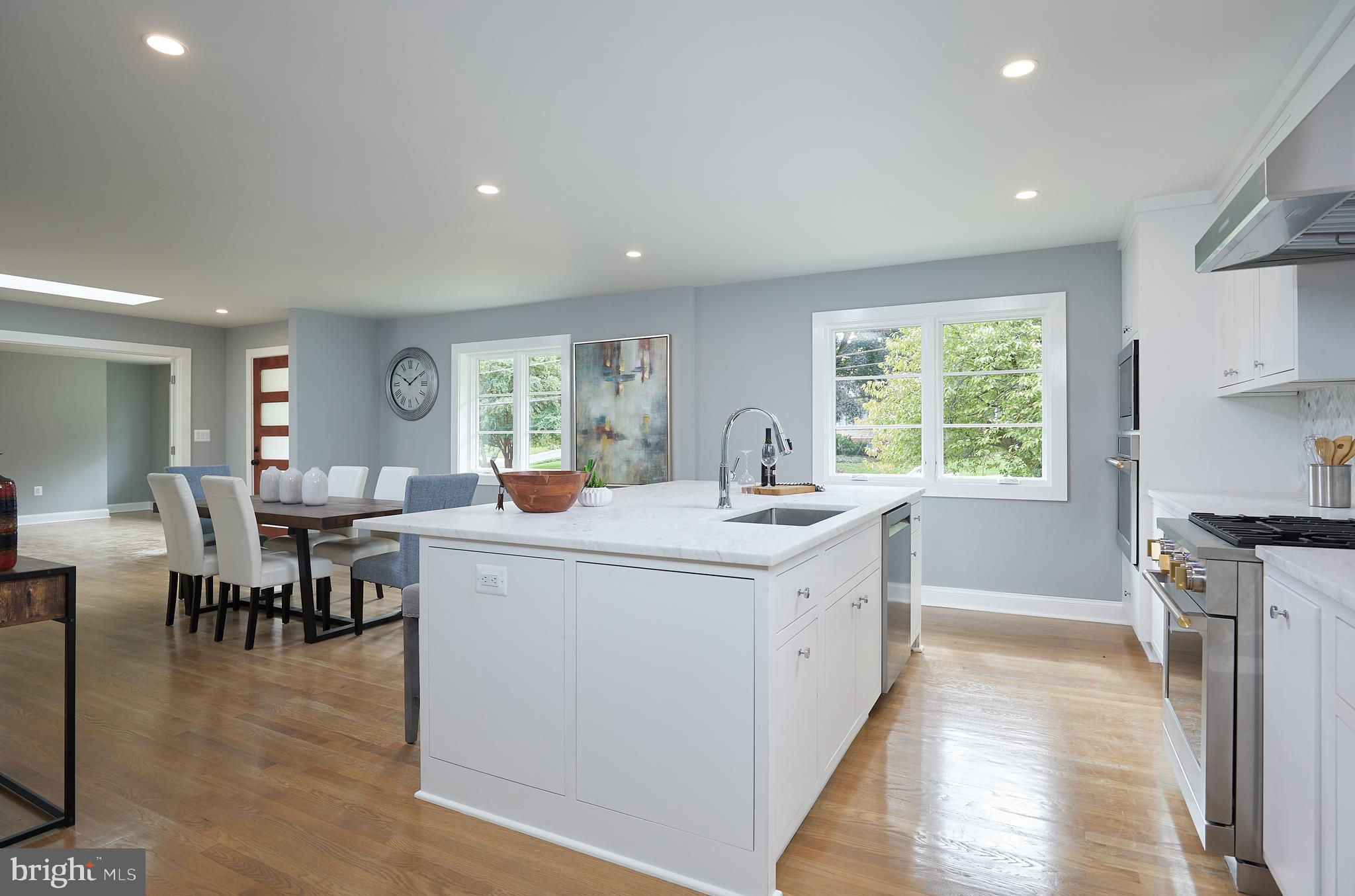 TULIP HILL - Residential