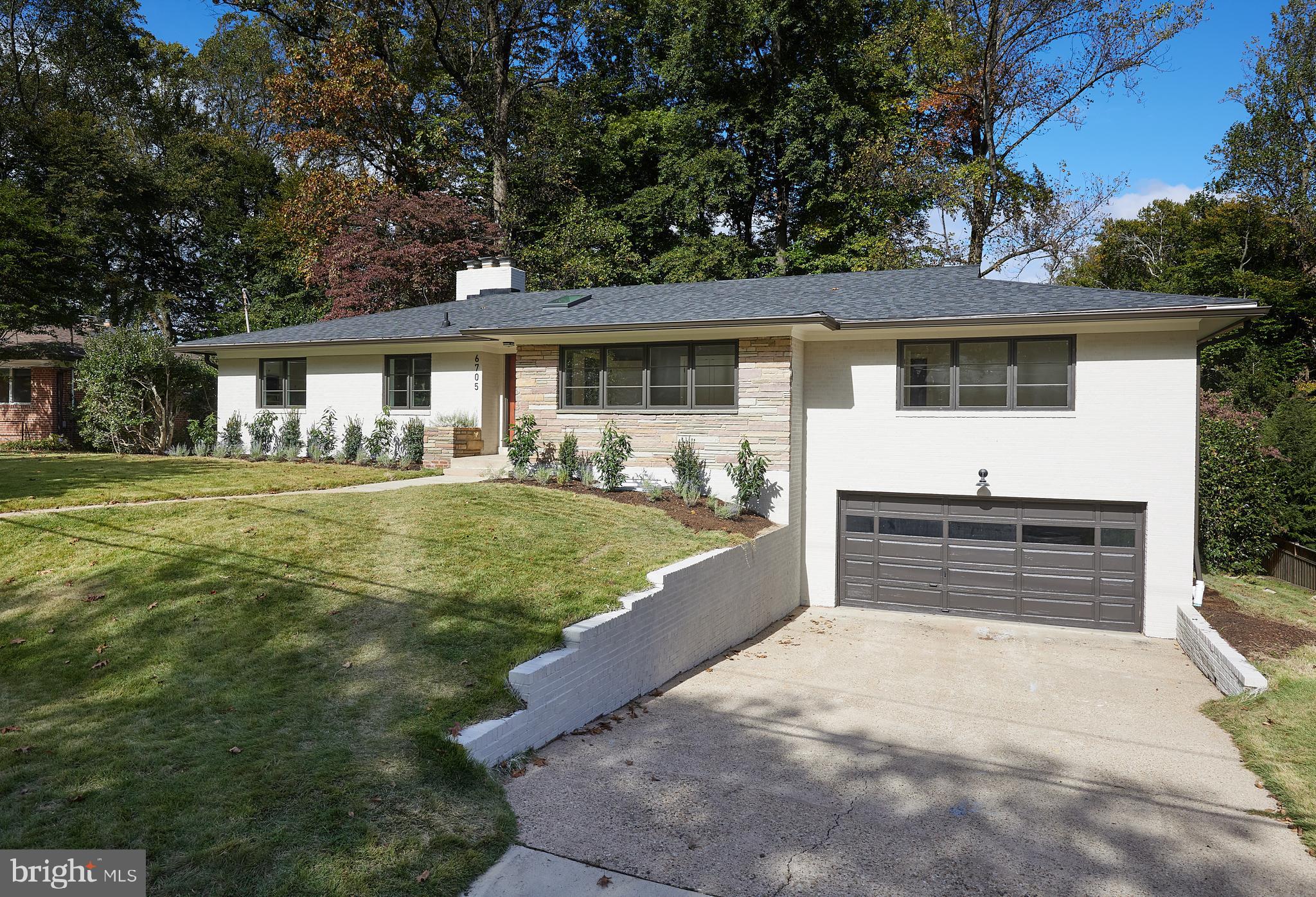 TULIP HILL - Residential