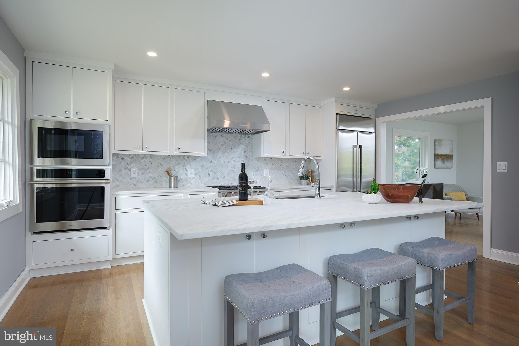 TULIP HILL - Residential