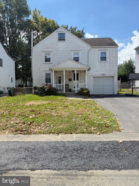 214 PINE ROAD WALLINGFORD PA 19086